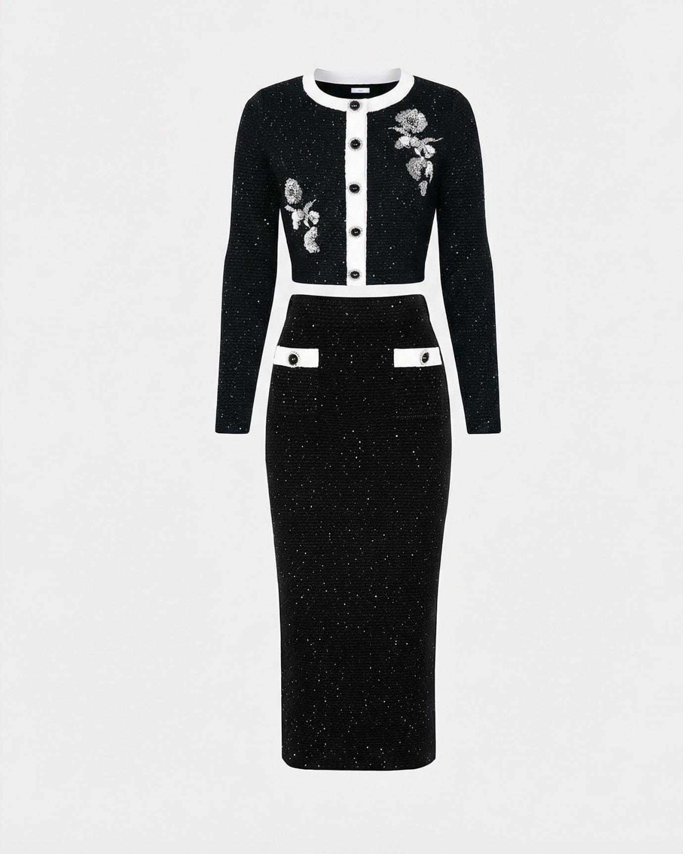 Top Elegant Wardrobe Checklist for 2026