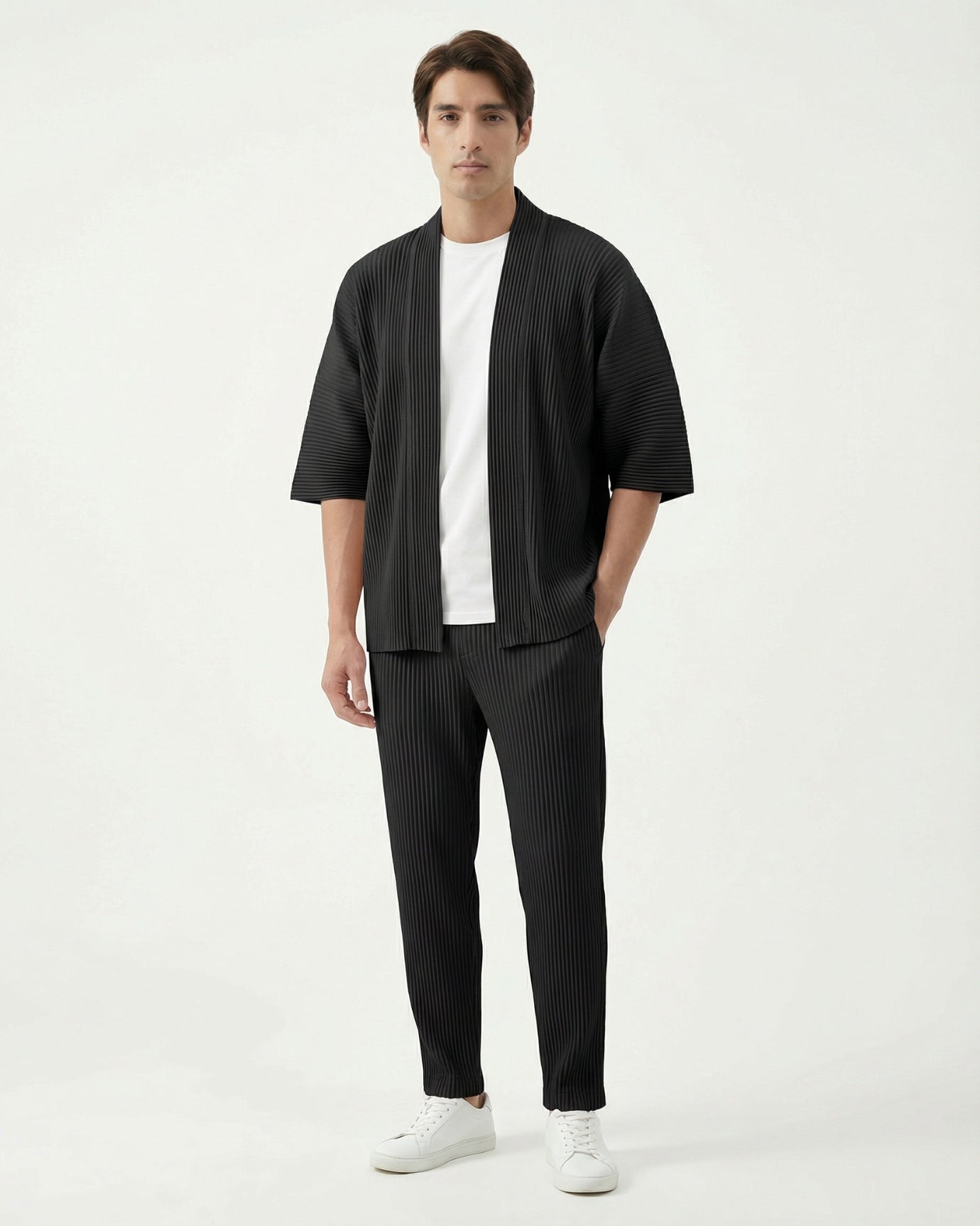 Camisa tipo cárdigan plisada de media manga de la colección Sakura