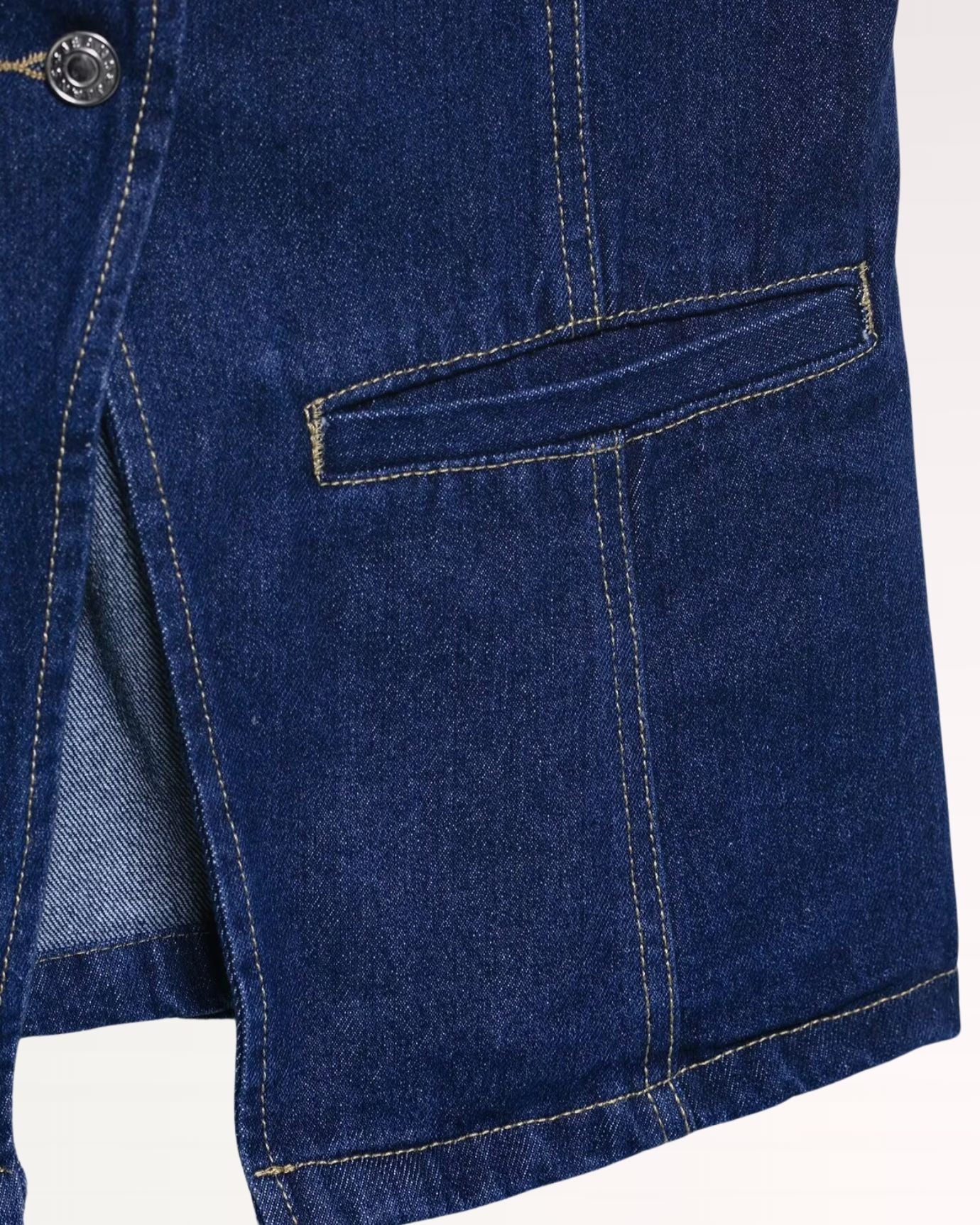 Stylish sleeveless denim vest with front pockets
