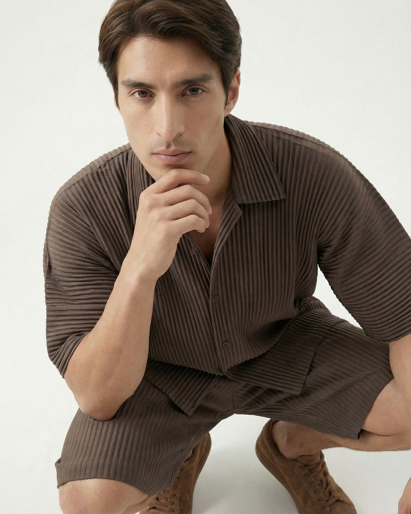 Conjunto plisado de camisa y pantalones cortos de la colección Sakura