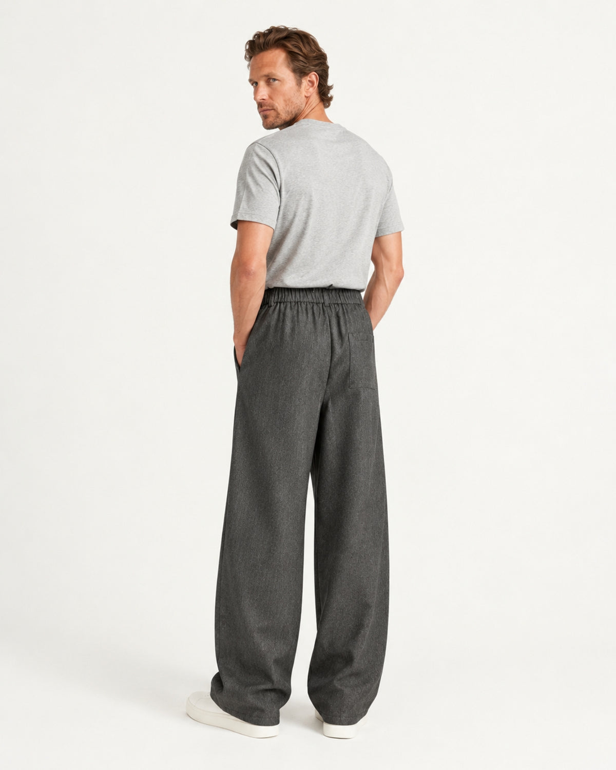 Pleated Barrel-Leg Straight Trousers
