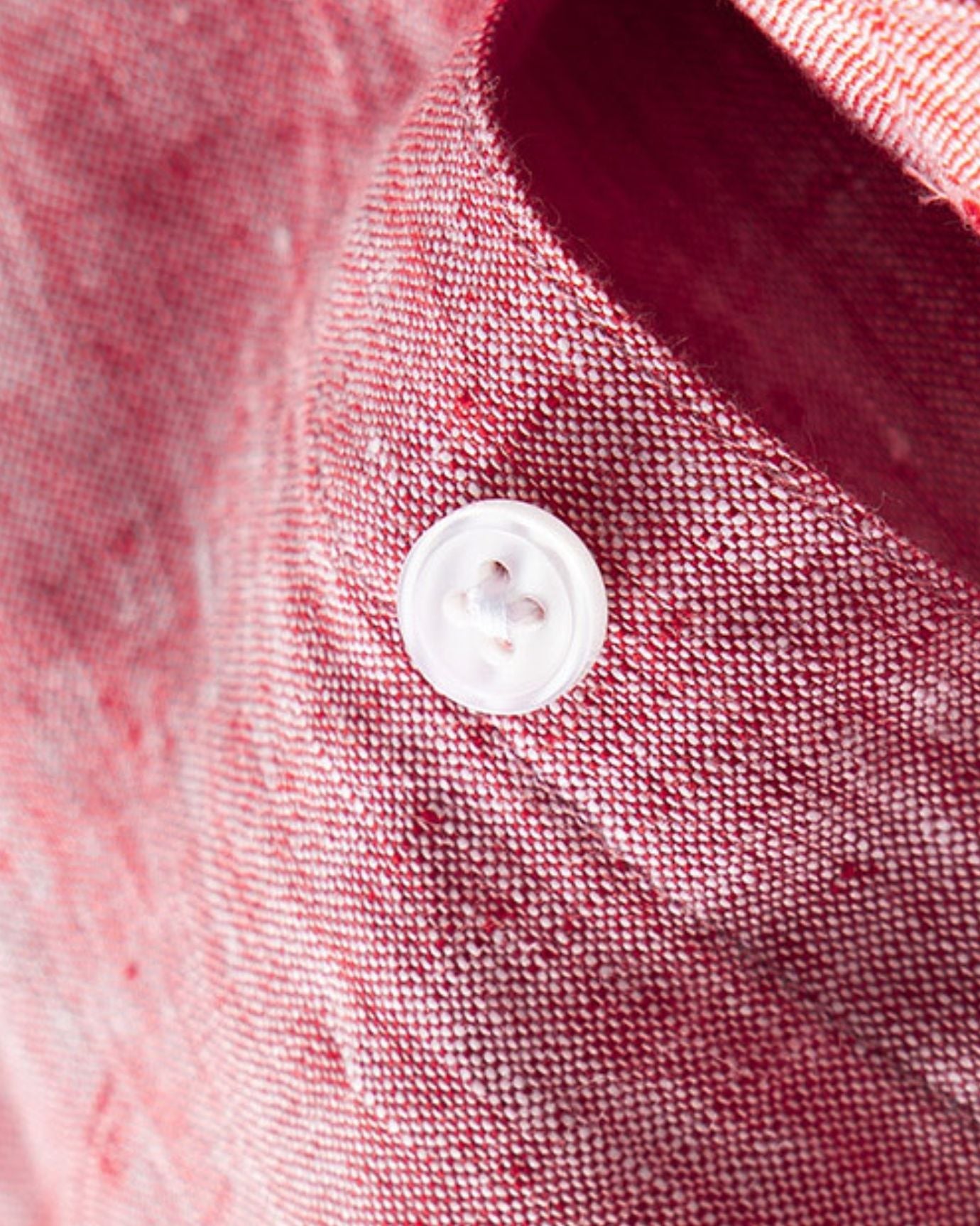 Lightweight Positano fine linen shirt with long sleeves and a tailored silhouette, limited edition
