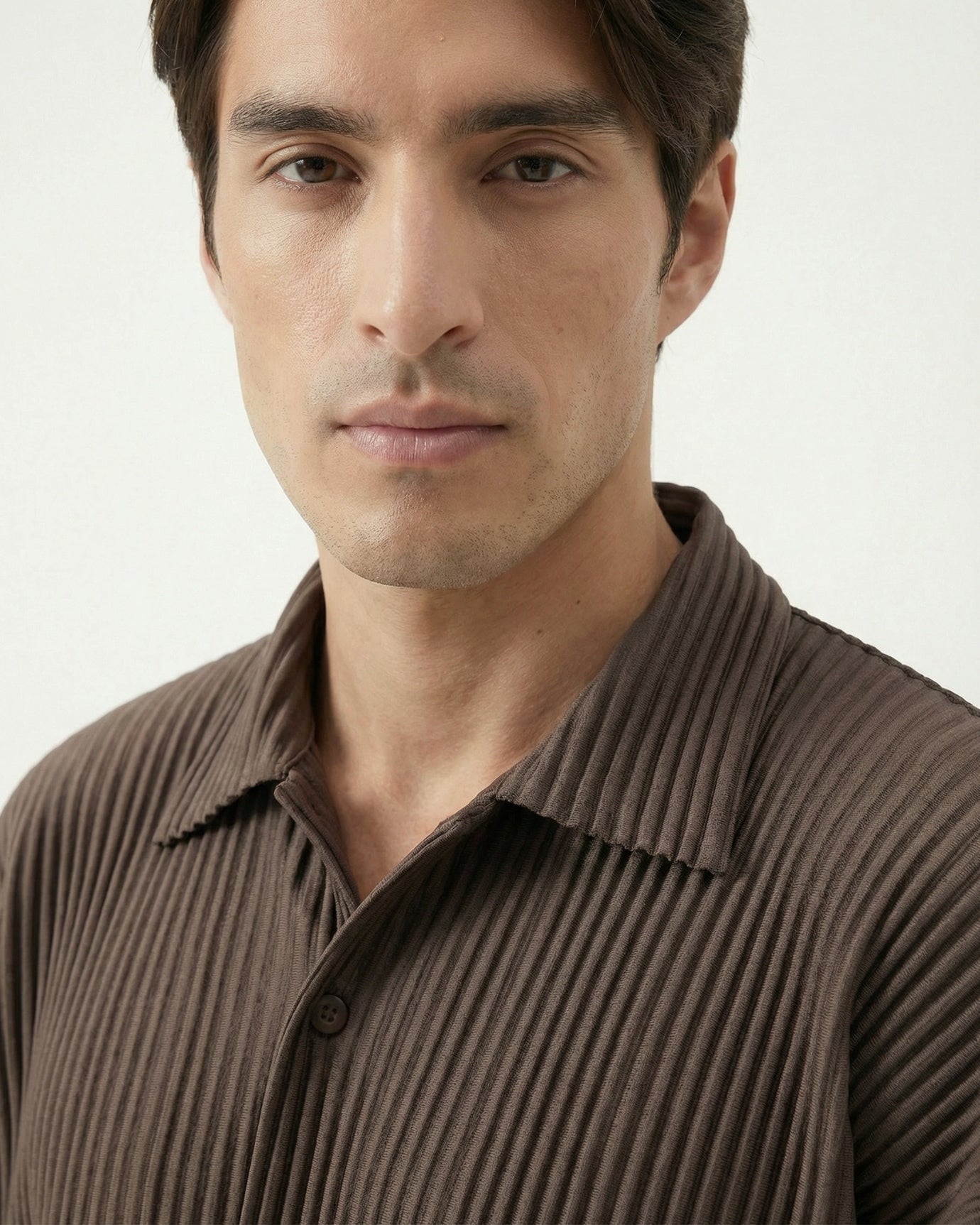 Conjunto plisado de camisa y pantalones cortos de la colección Sakura