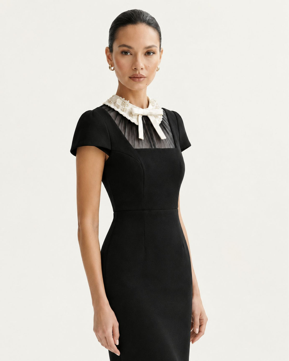 Cinched-Waist Contrast-Trim Bow Midi Black Dress