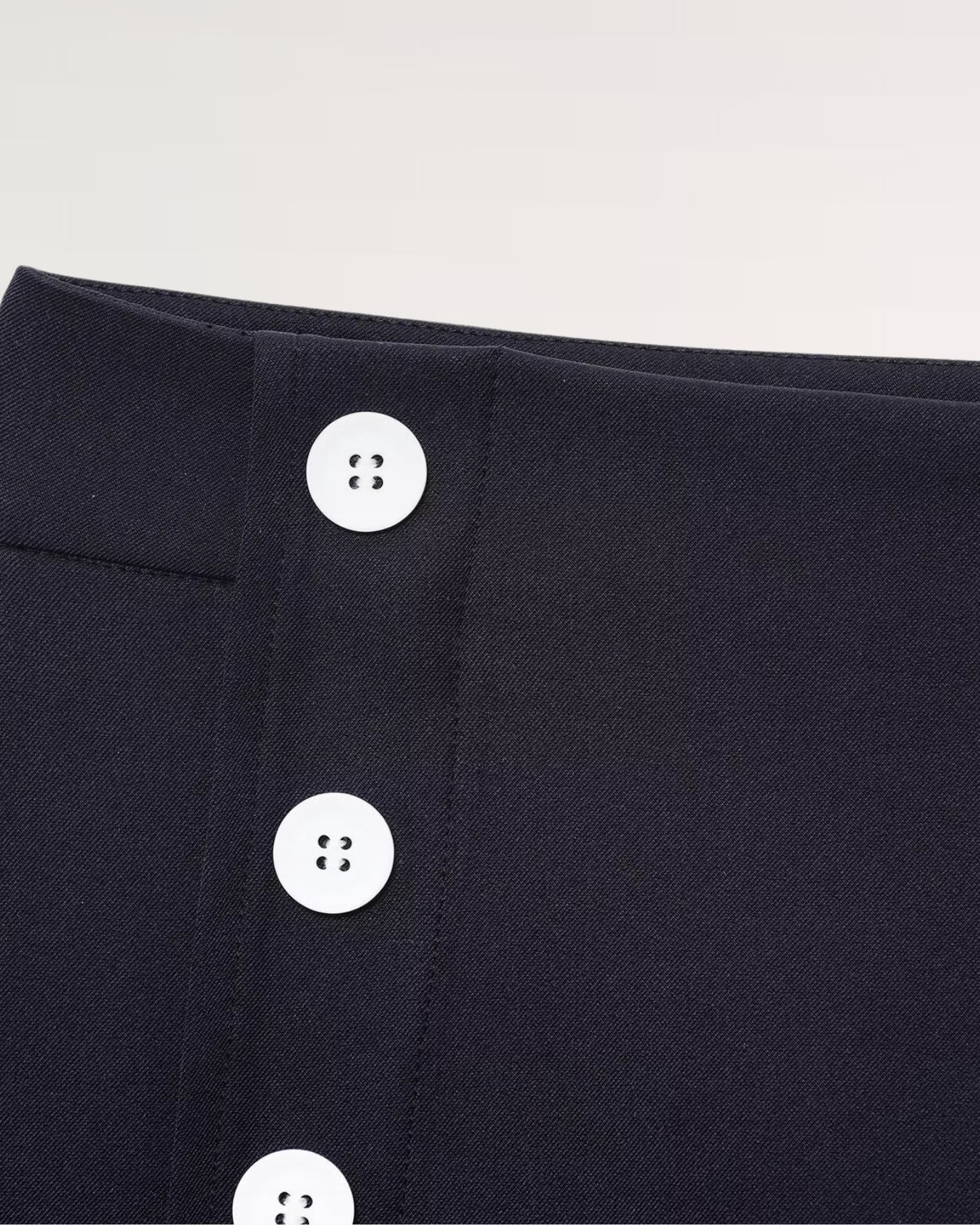 Milano skirt crafted from premium suiting weave for a sharp, timeless appeal