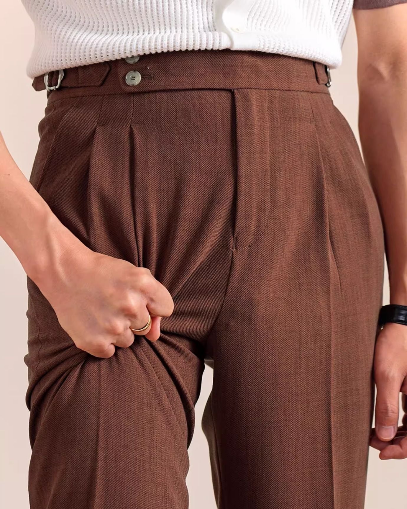 Detailed look at pockets and waistband on Marbella Double Pleat Naples