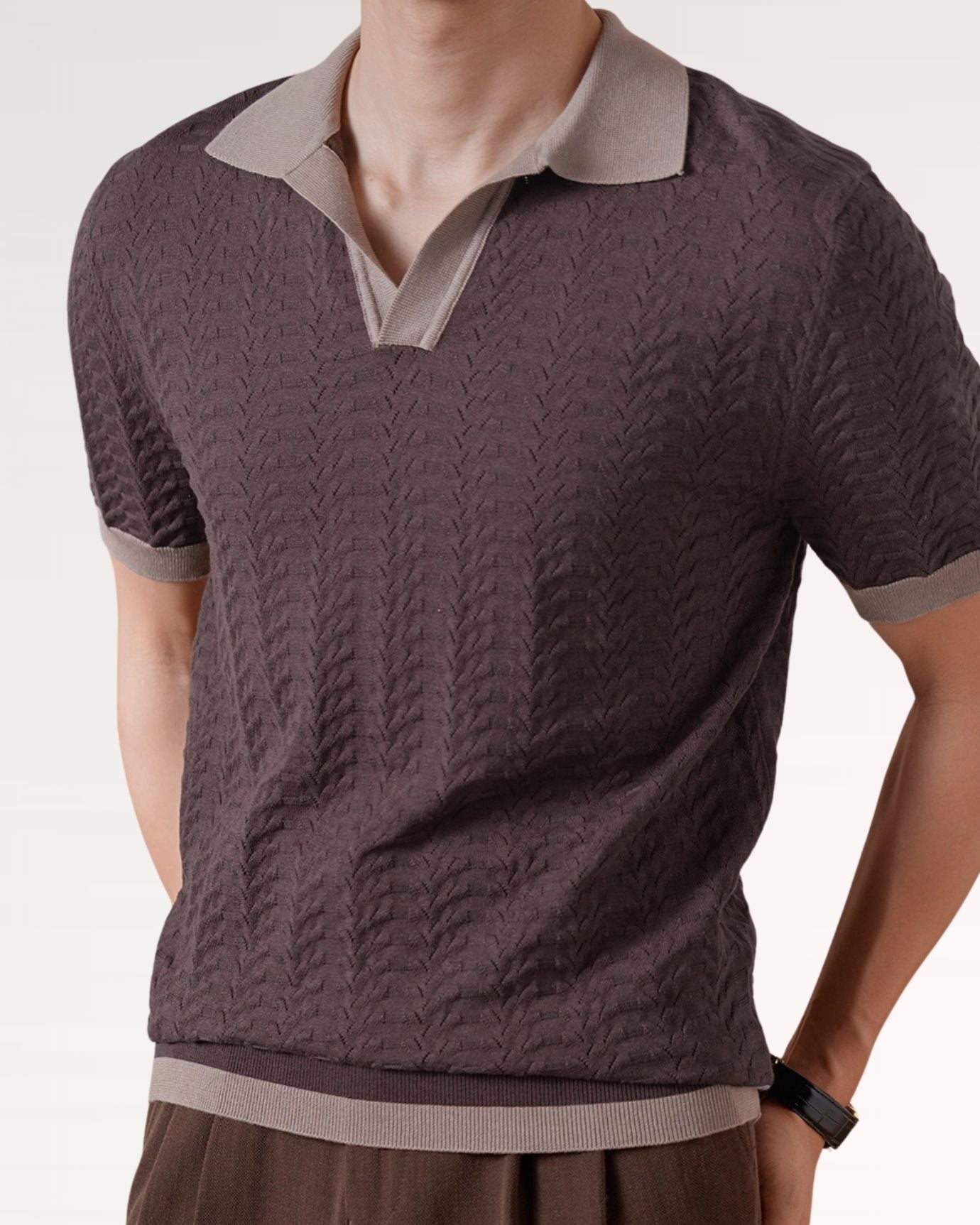 Intricate pattern and high-quality cotton fabric on Italian jacquard polo shirt.
