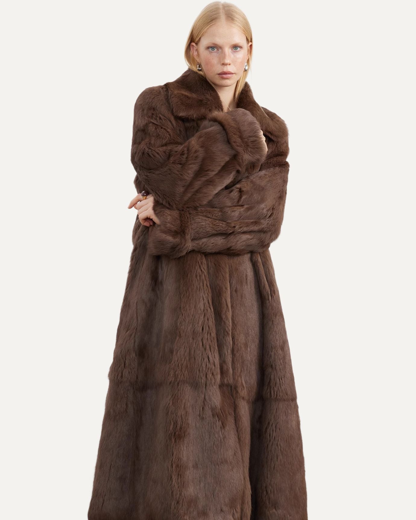Luxurious Retro x Prairie coat in natural rabbit fur