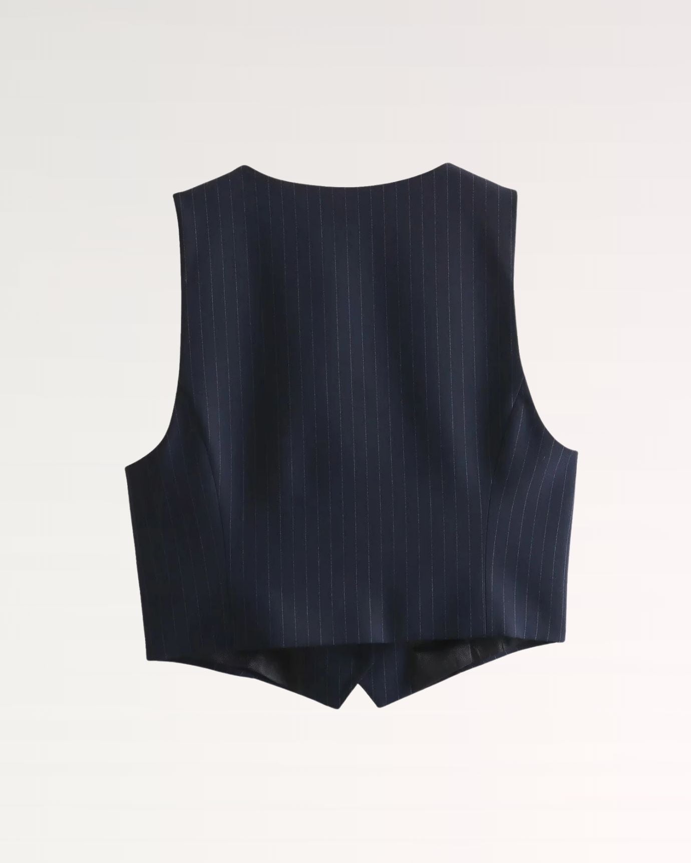 feminine karol vest with comfortable fit and season’s favorite style
