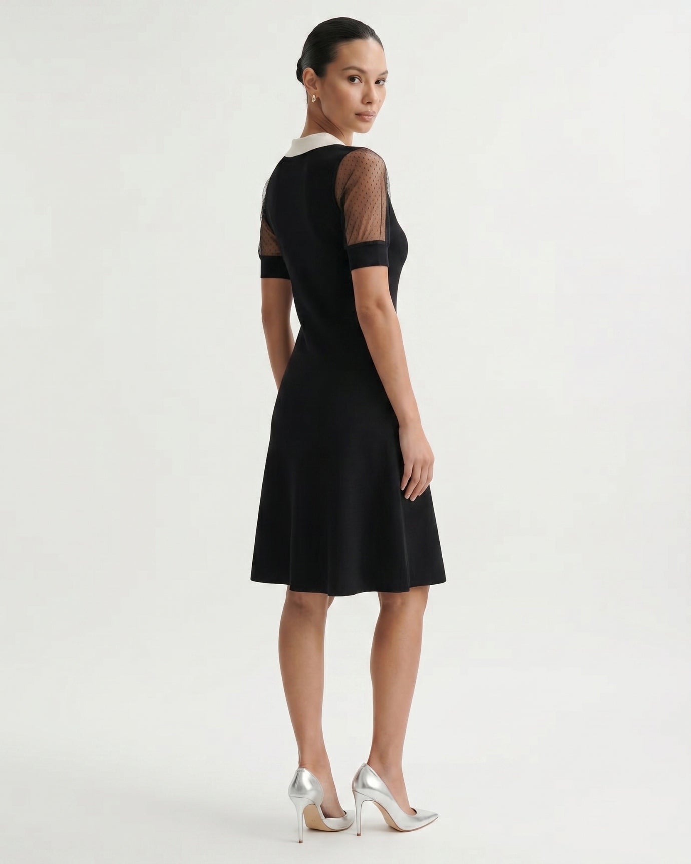 Kurzärmeliges A-Linien-Kleid Schwarz Polo