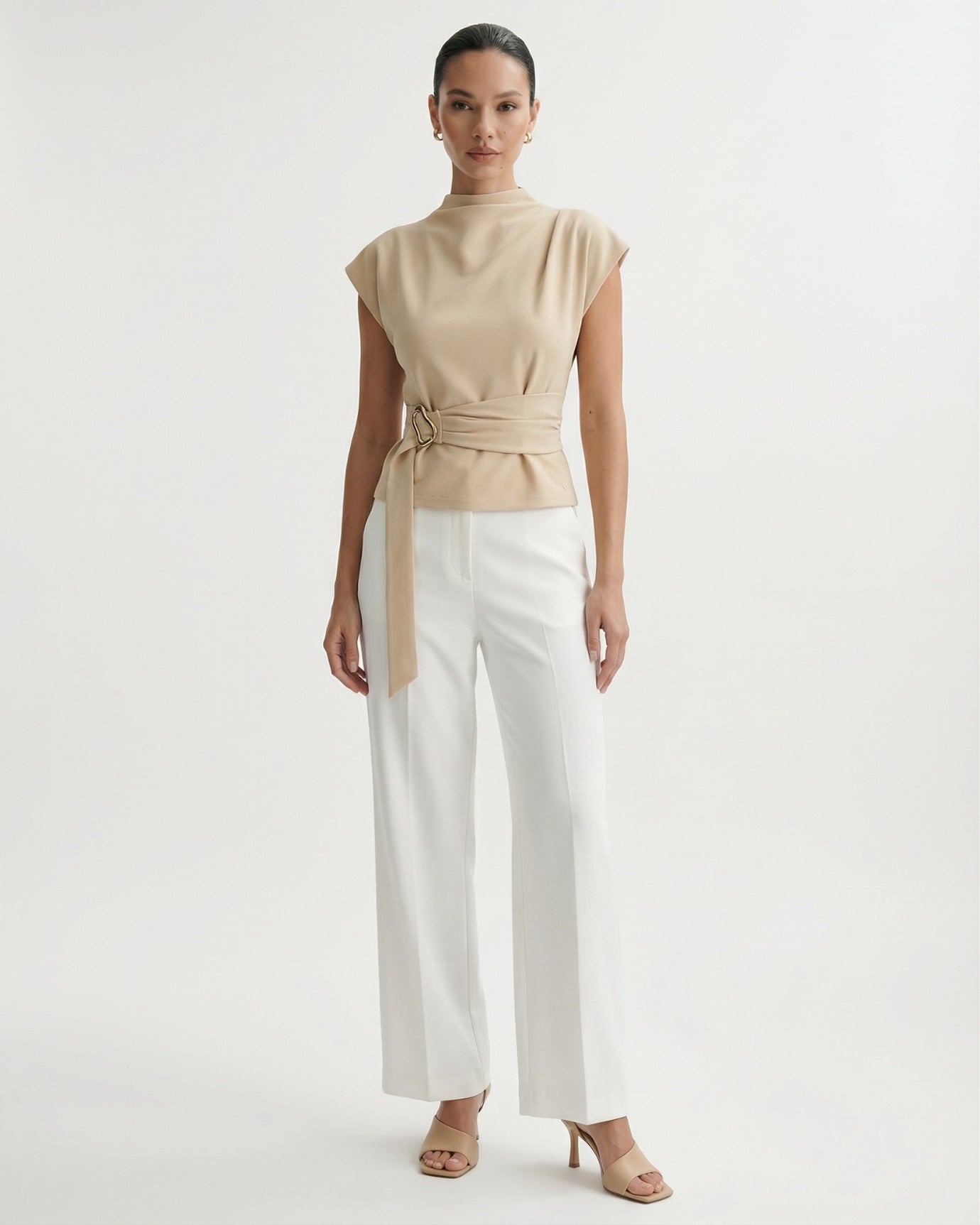 Short-Sleeve Off-White T-shirt top