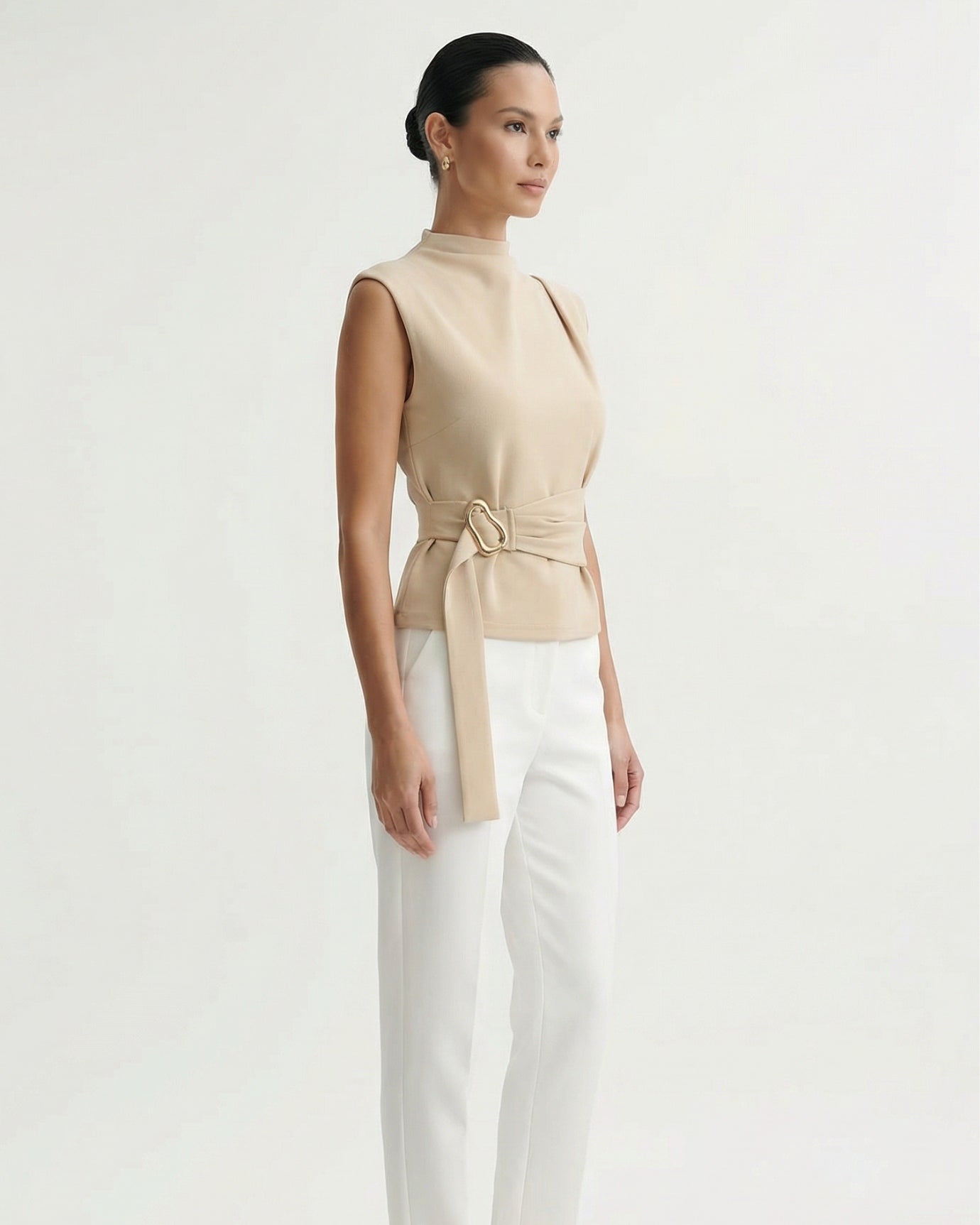 Short-Sleeve Off-White T-shirt top