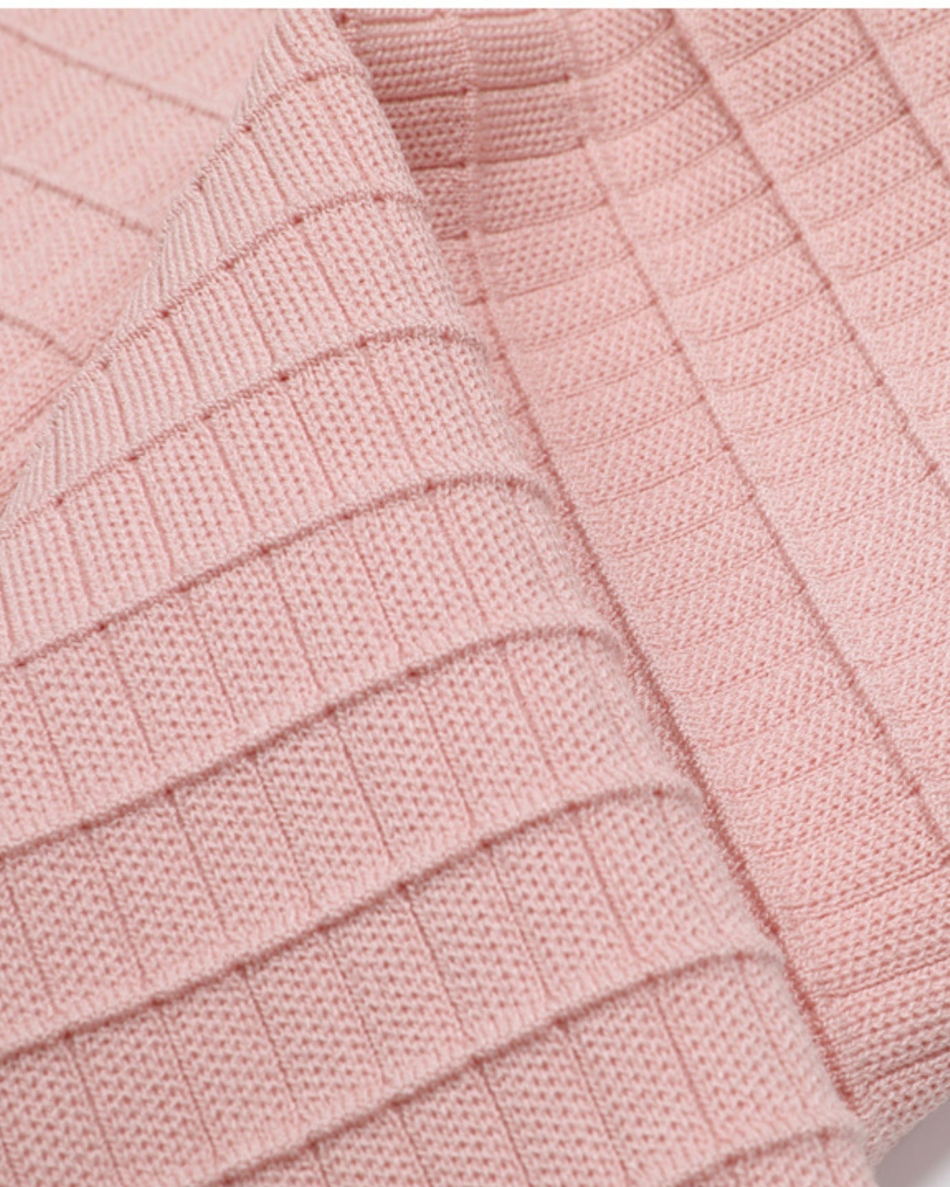 Rihanna High-End Set Pants & Cardigan