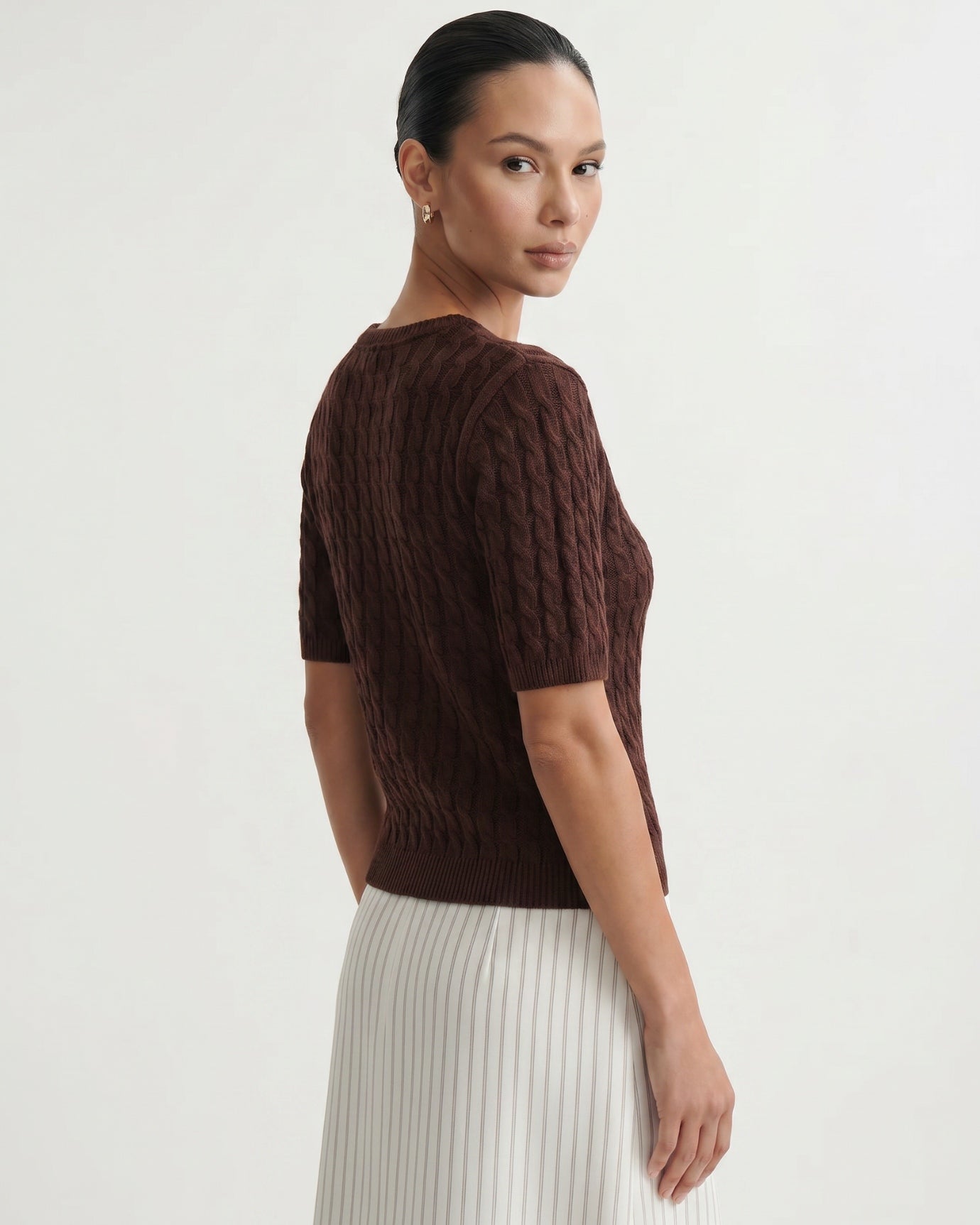 Slim Fit Knitted Short-sleeved Short Cardigan