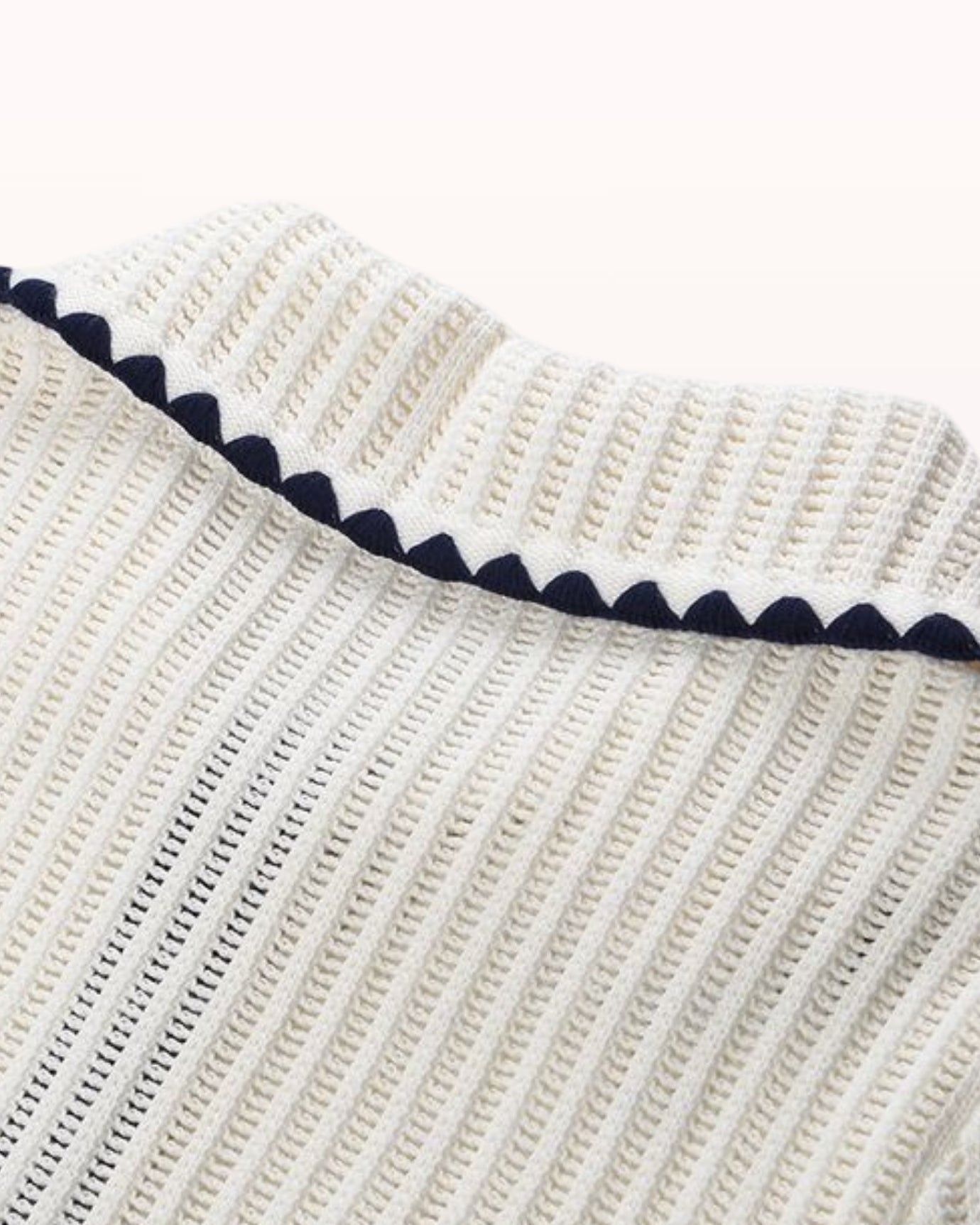 Elegantes Kurzarm-Stricktop