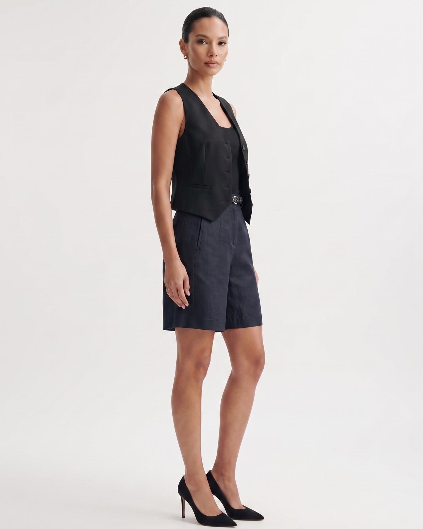 Linen Shorts Thin Style With Belt