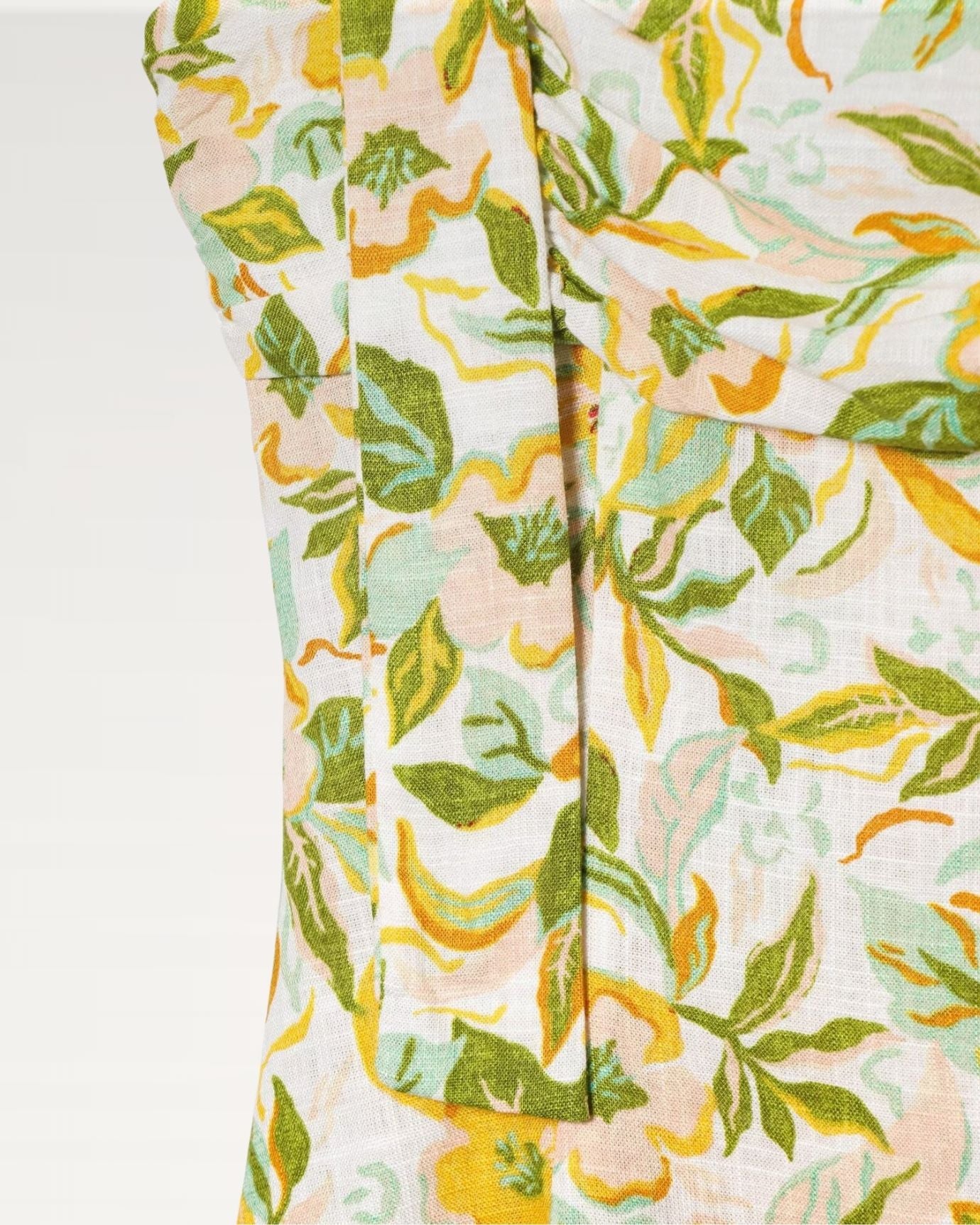 Breathable fabric dress with bold lime flower motif