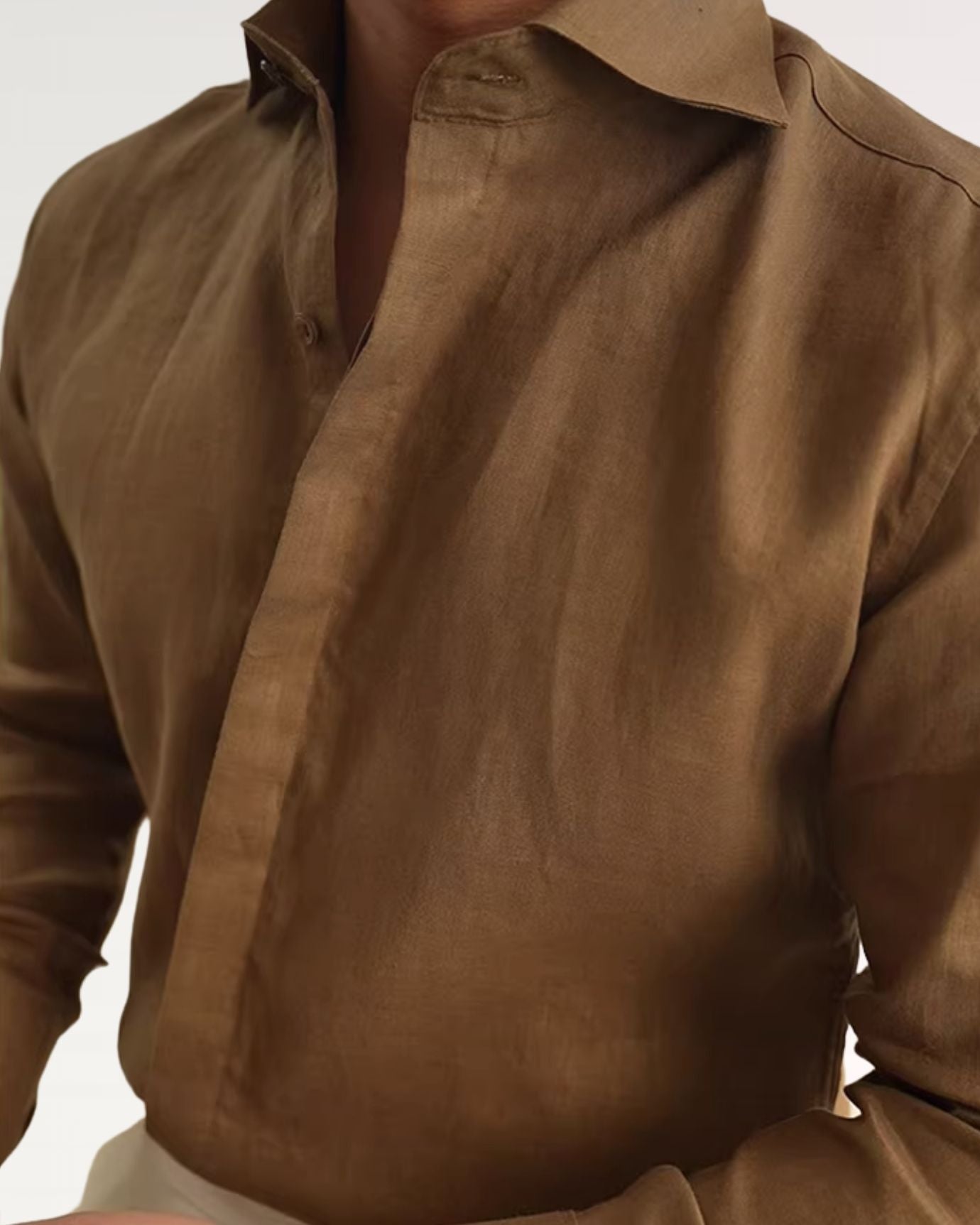 fine Paris linen shirt made from premium breathable fabric