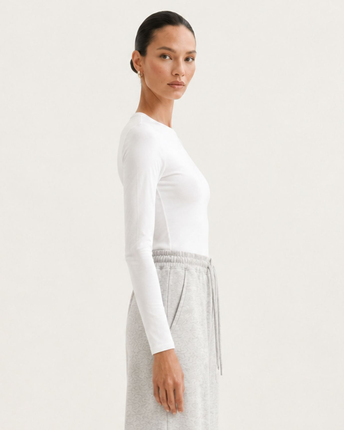 High-Waisted Drapey Star Print Straight Pants