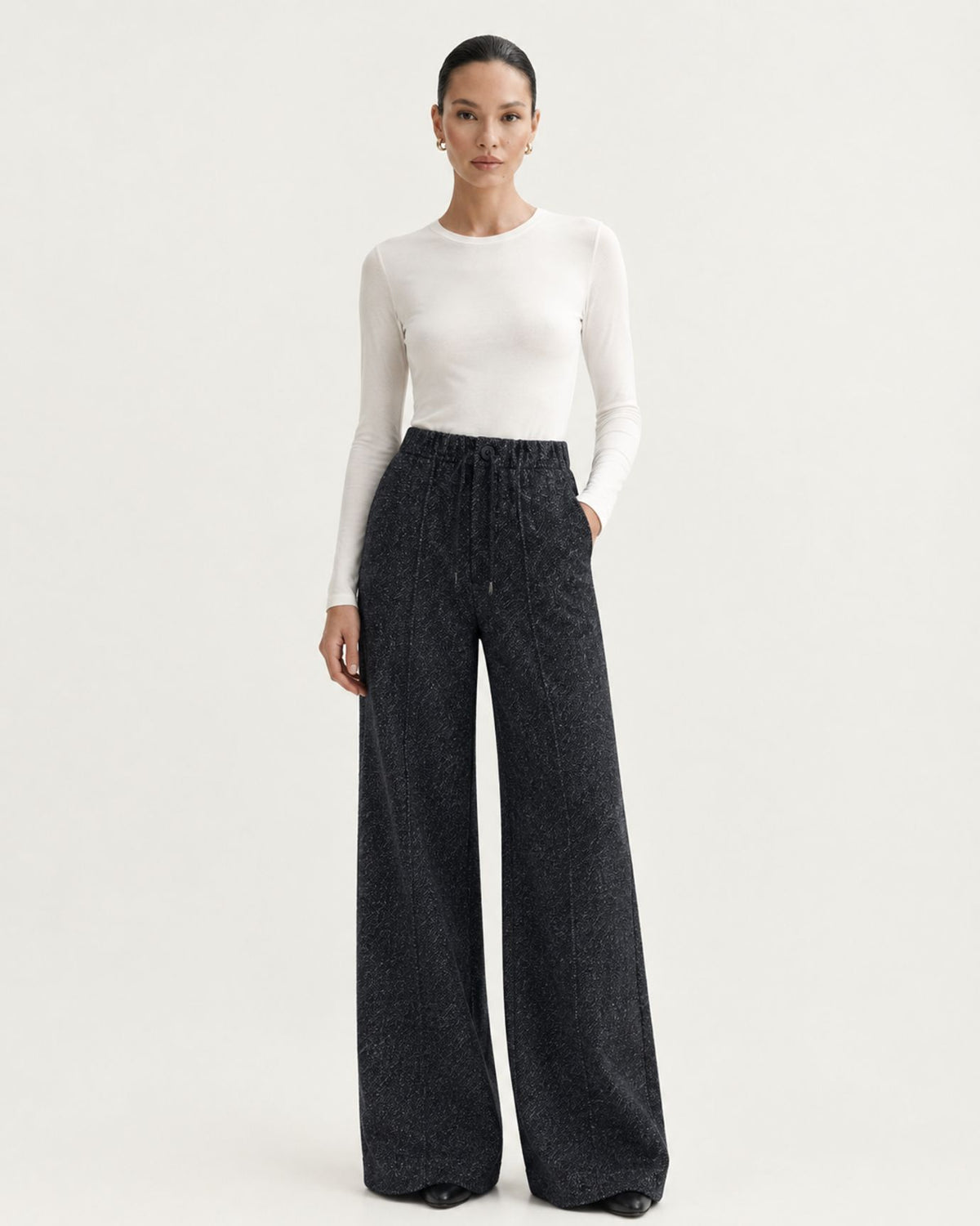 High-Waisted Drapey Star Print Straight Pants