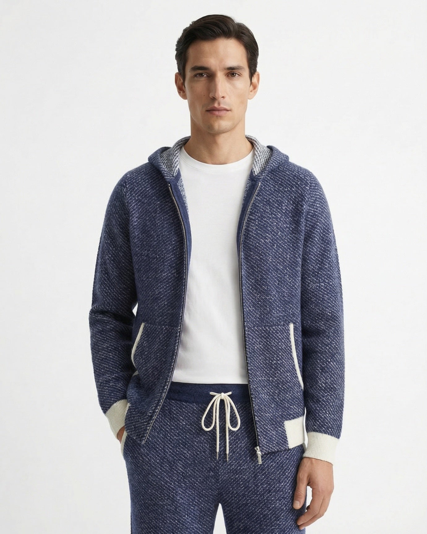 Conjunto de cárdigan con capucha y pantalón de cachemir y lana