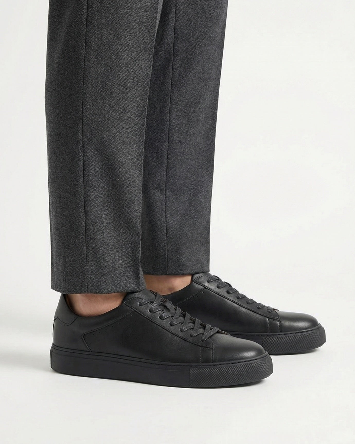 Milano Genuine Leather Black Fleece-Lined Shoes