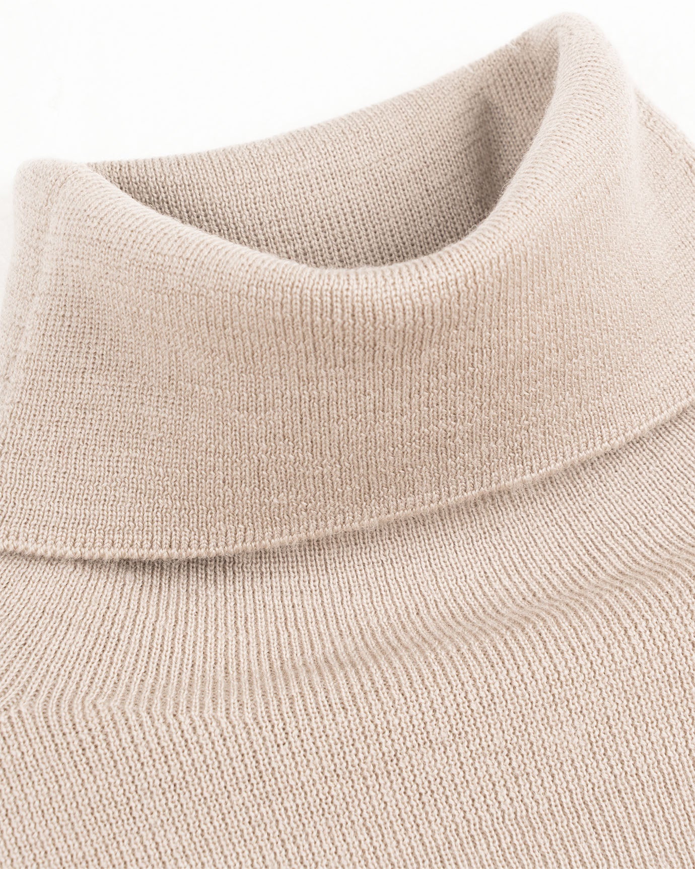 Cashmere Pullover Sweater old money style