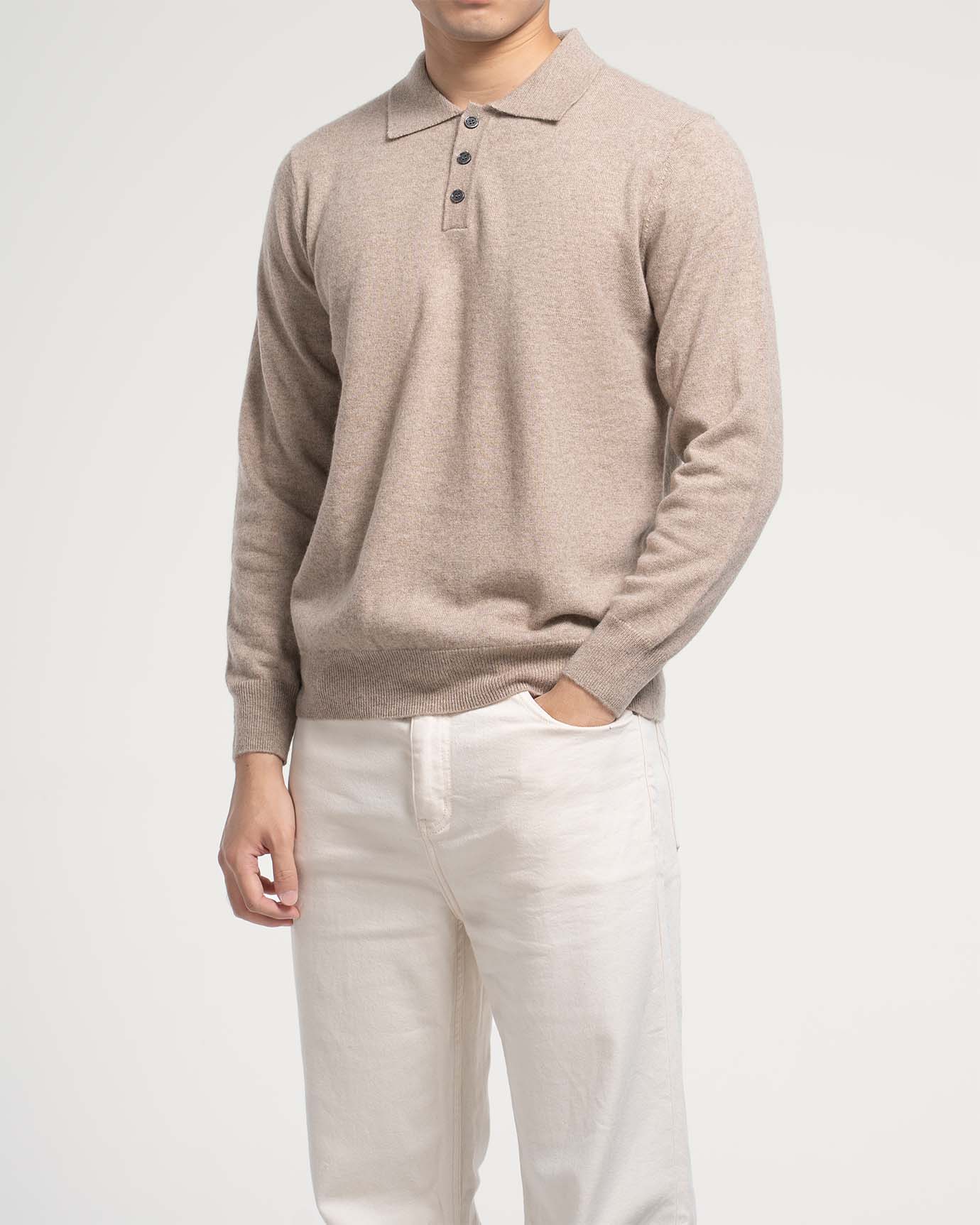 Camel fine cashmere long sleeve polo with a tailored fit
