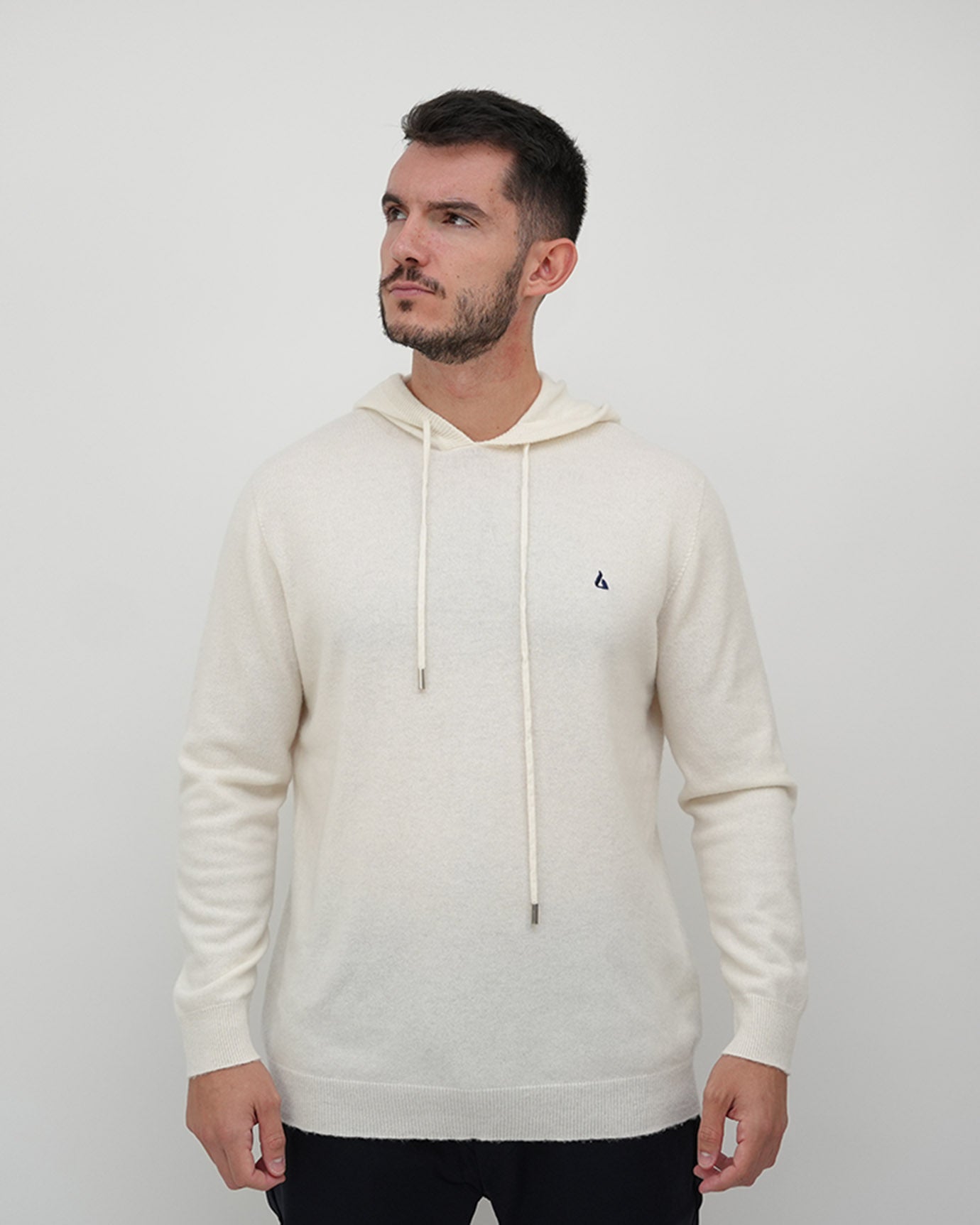 Designer white hoodie in cashmere blend with navy emblem Lovau