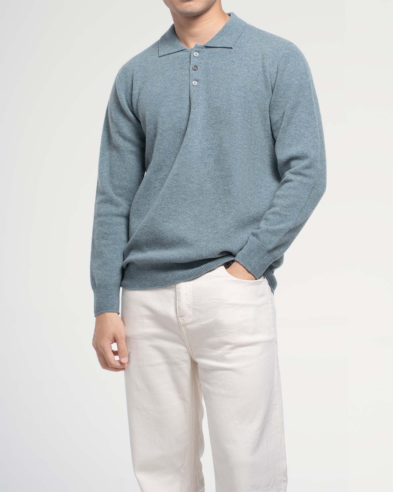Gray-green cashmere polo sweater with long sleeves