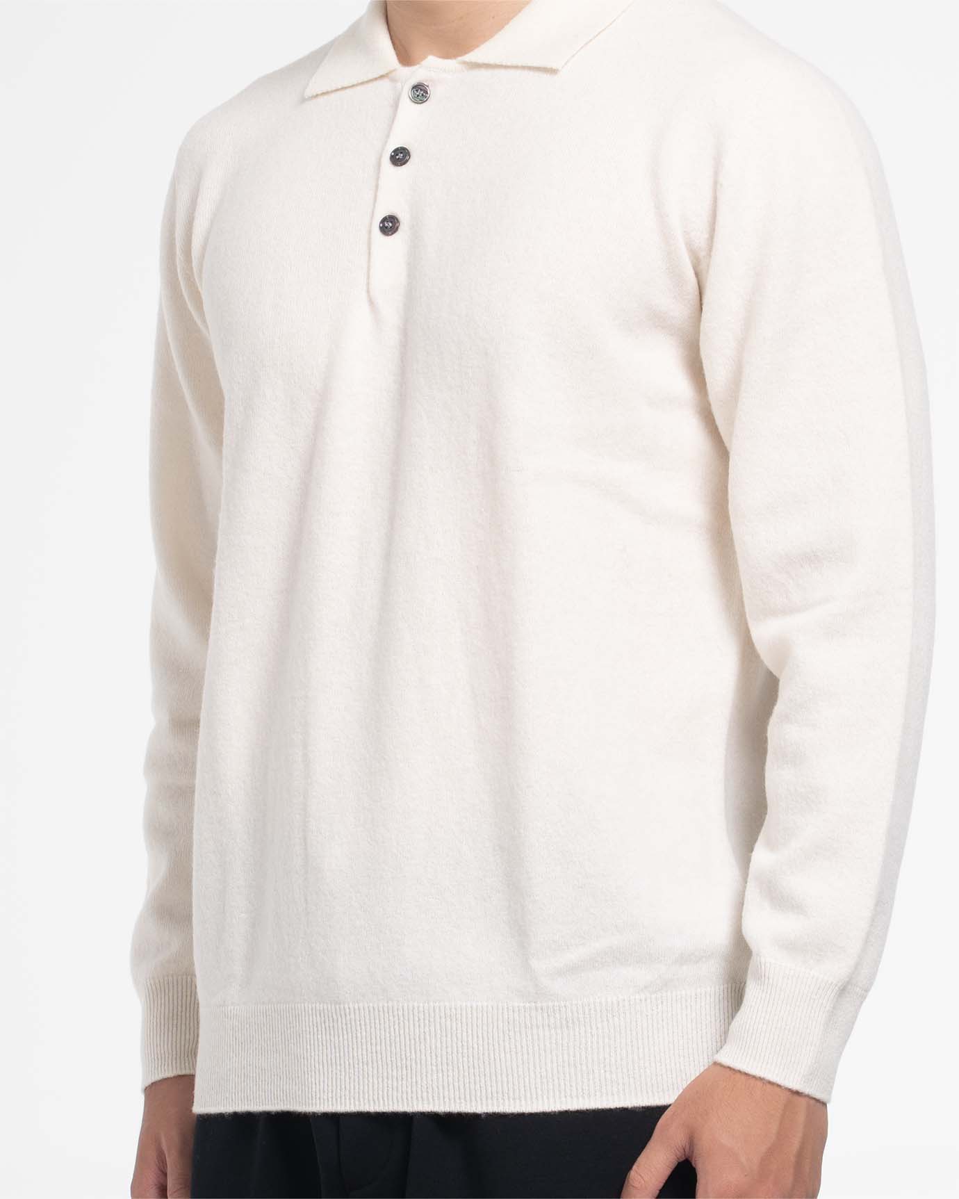 Soft white cashmere polo with classic collar
