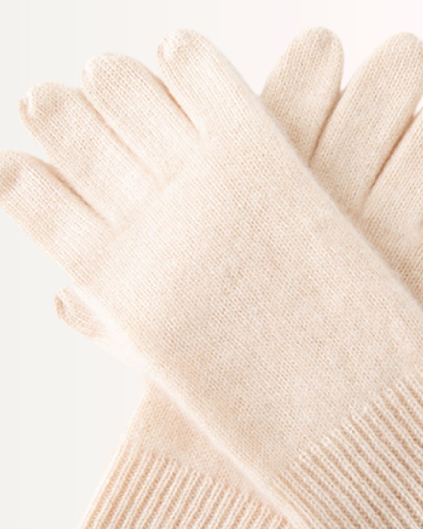 Cashmere Gloves extended color matching edge