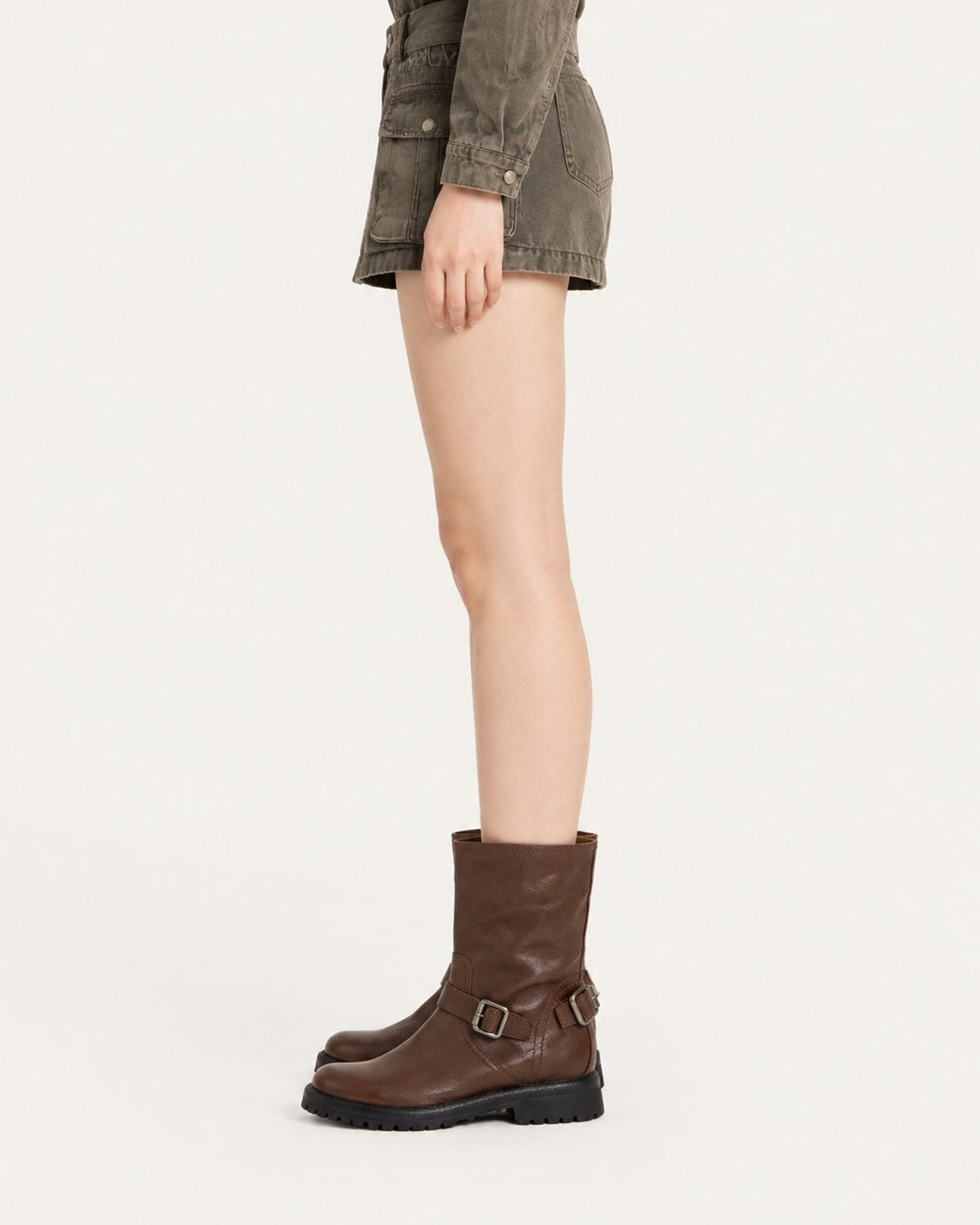 Retro Distressed Leather Half-Zip Boots