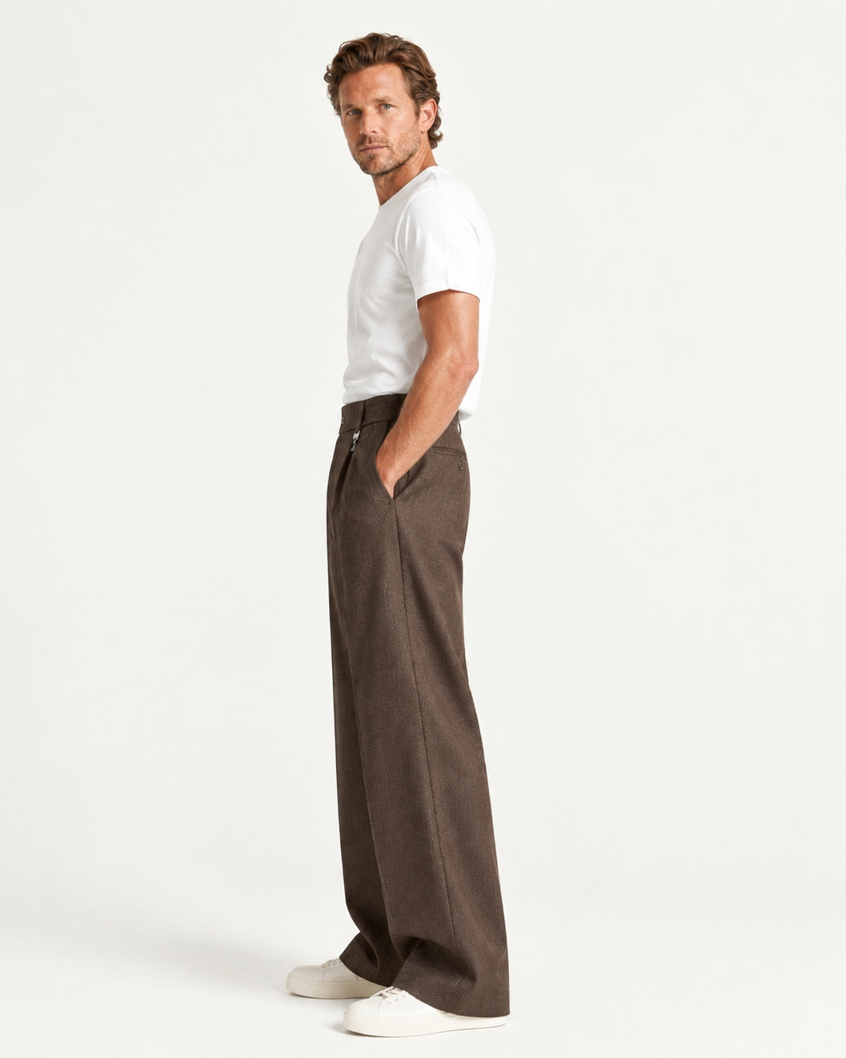 Pleated Barrel-Leg Straight Trousers