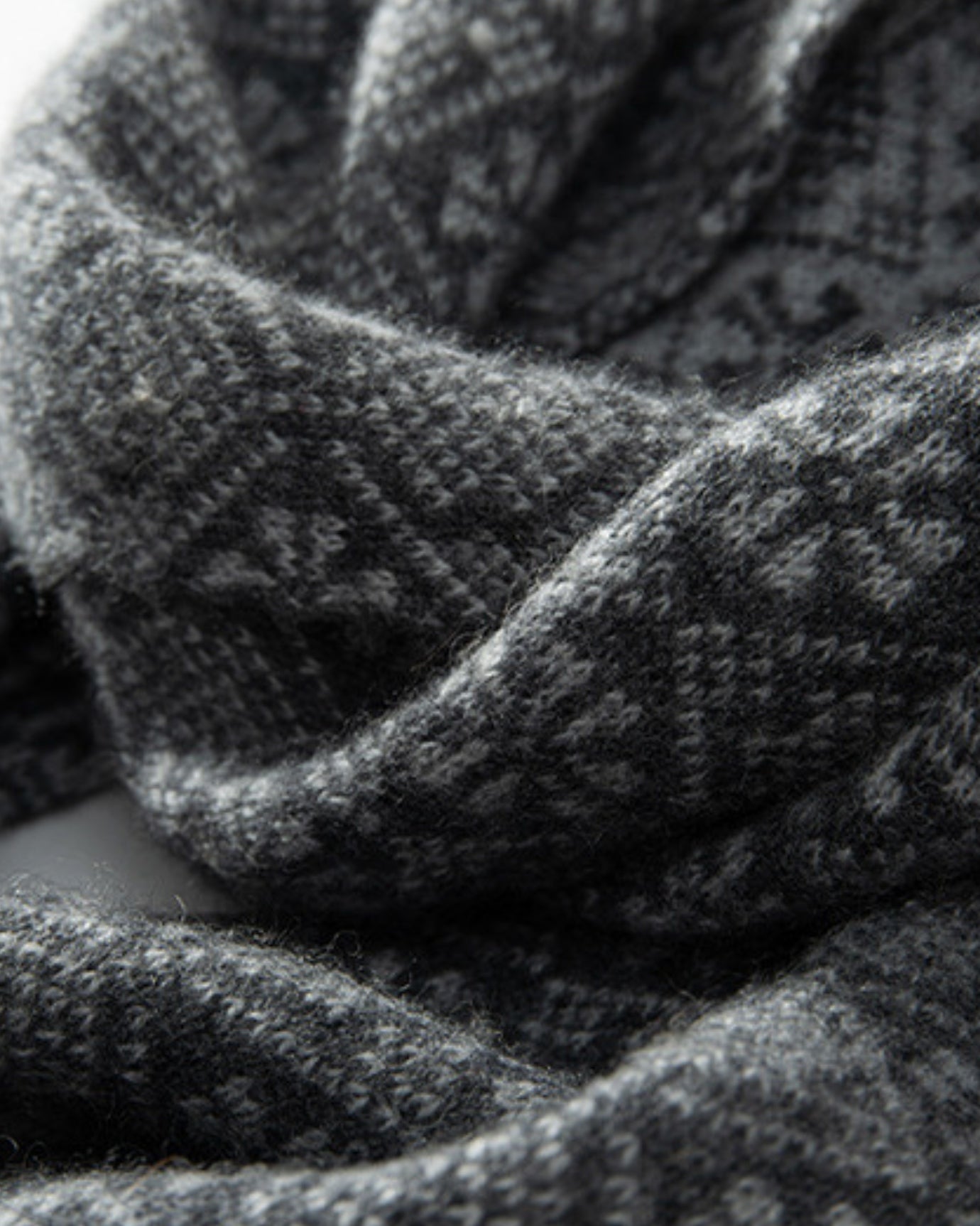 Olivia Knitted Cashmere Scarf