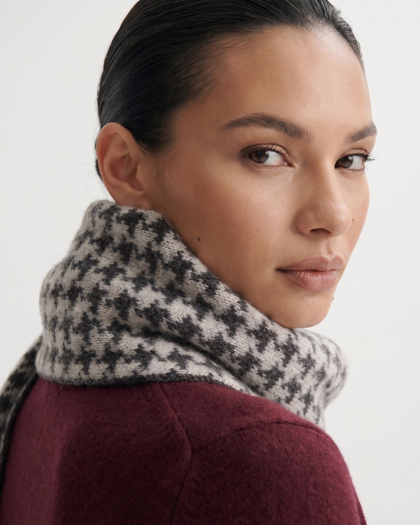 Cashmere Houndstooth Scarf