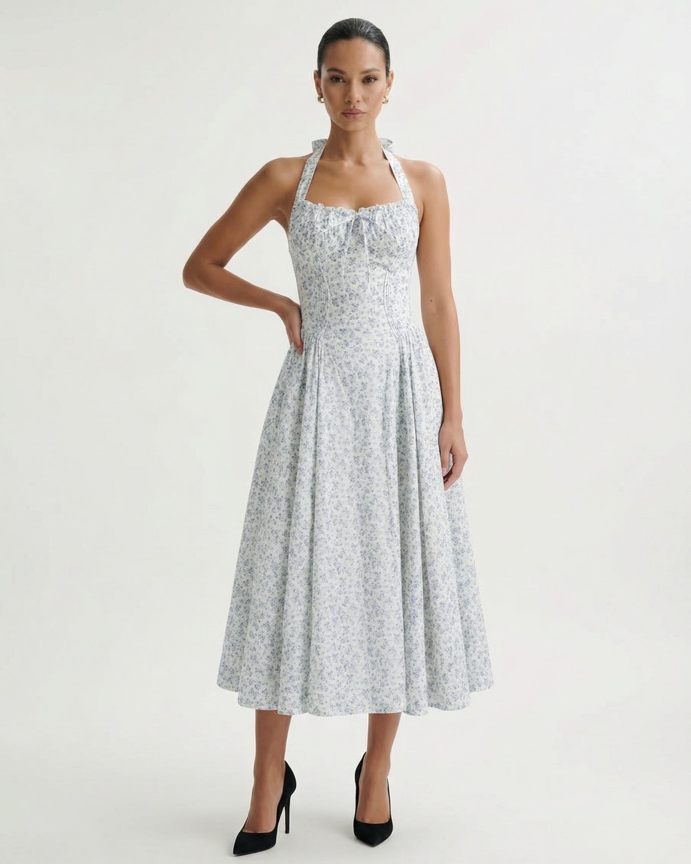 Halter-Kleid Santorini mit kleinen blauen Blumen