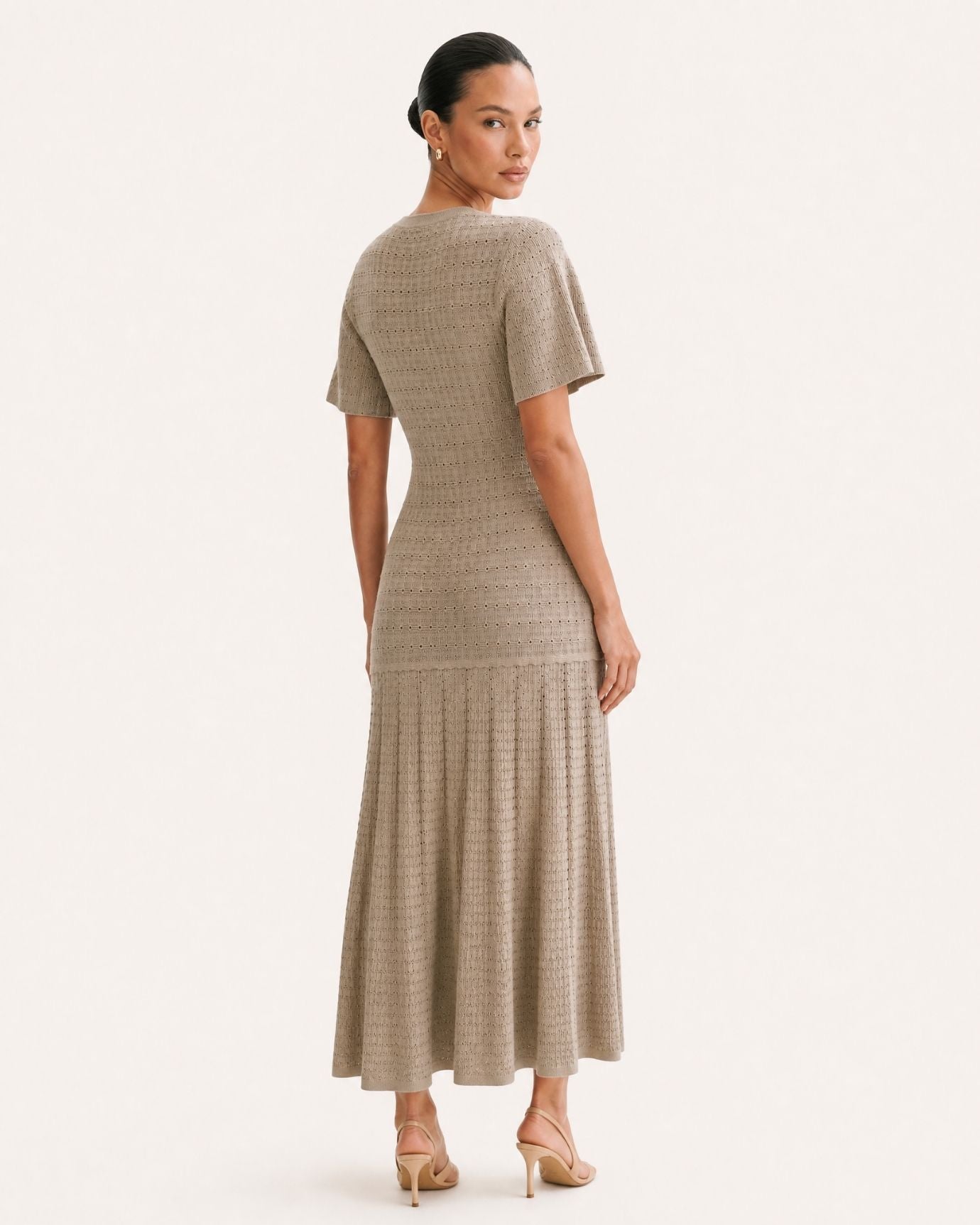 Anna Rhinestone Short-Sleeve Round-Neck Celebrity Dress
