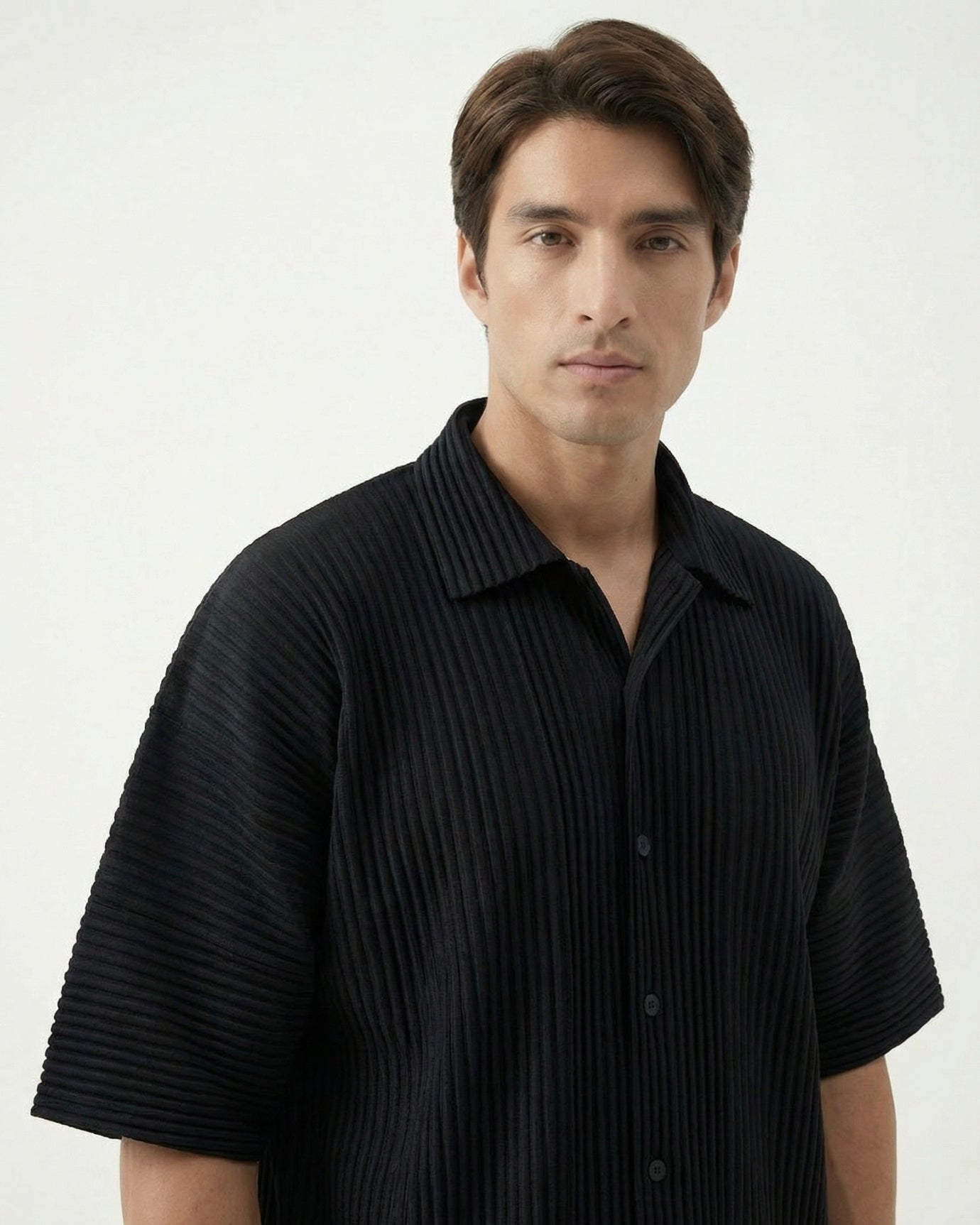 Conjunto plisado de camisa y pantalones cortos de la colección Sakura