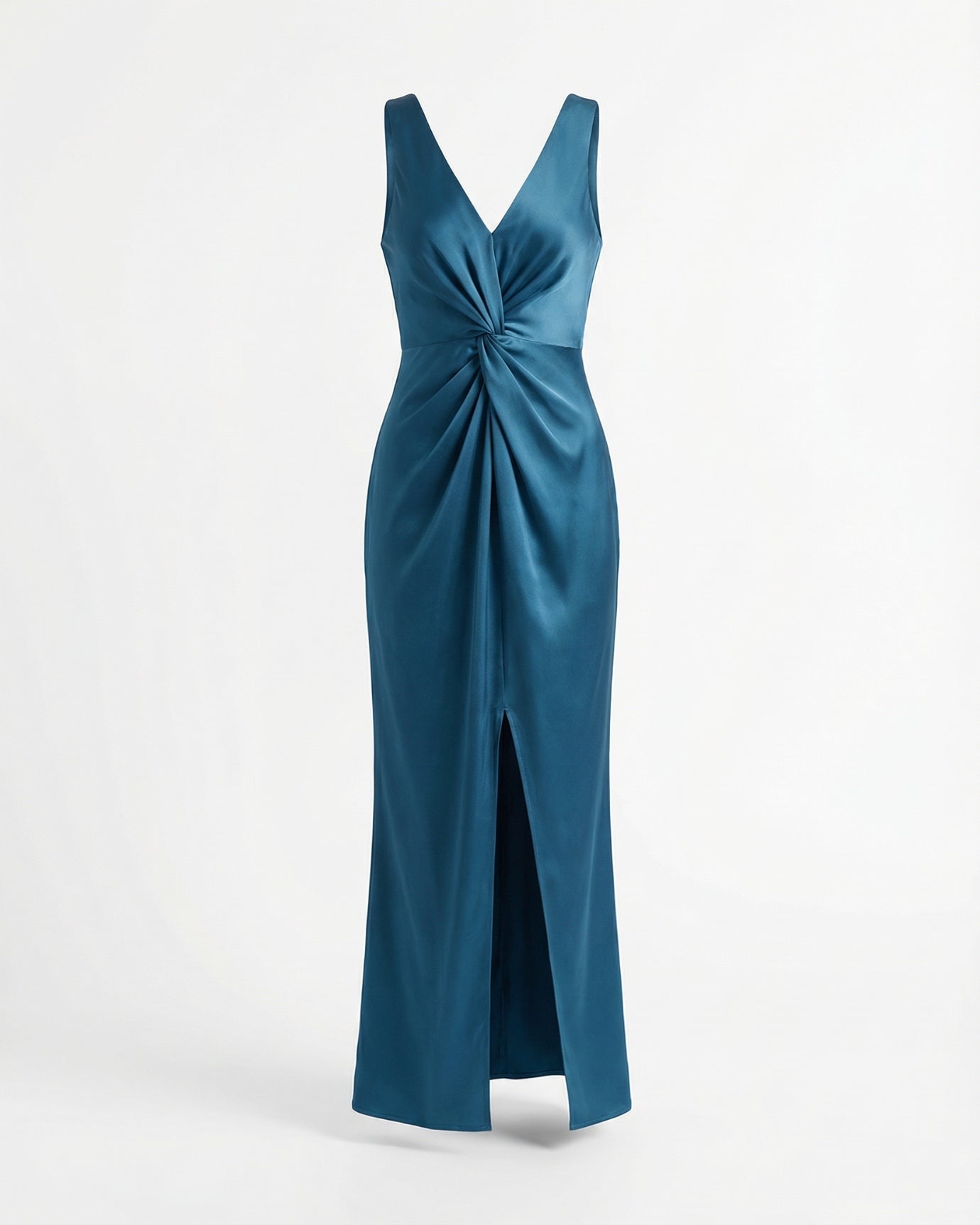 Vestido de noche sin espalda y con escote en V profundo