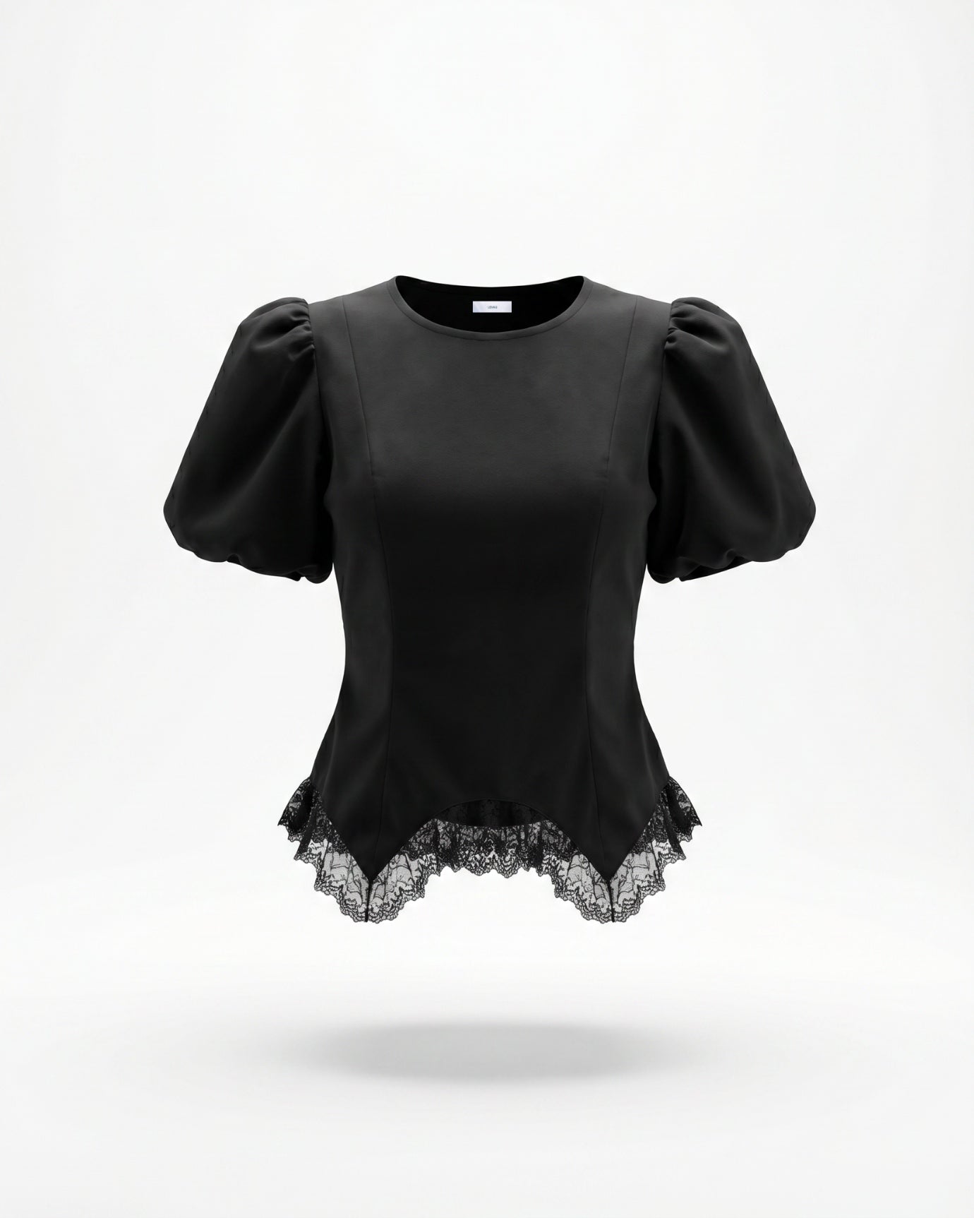 Short-Sleeved Top Floral Edge