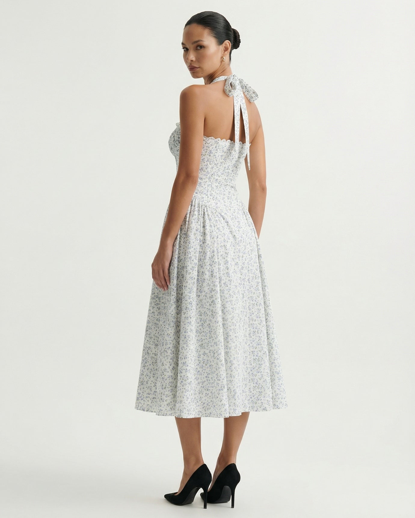 Halter-Kleid Santorini mit kleinen blauen Blumen