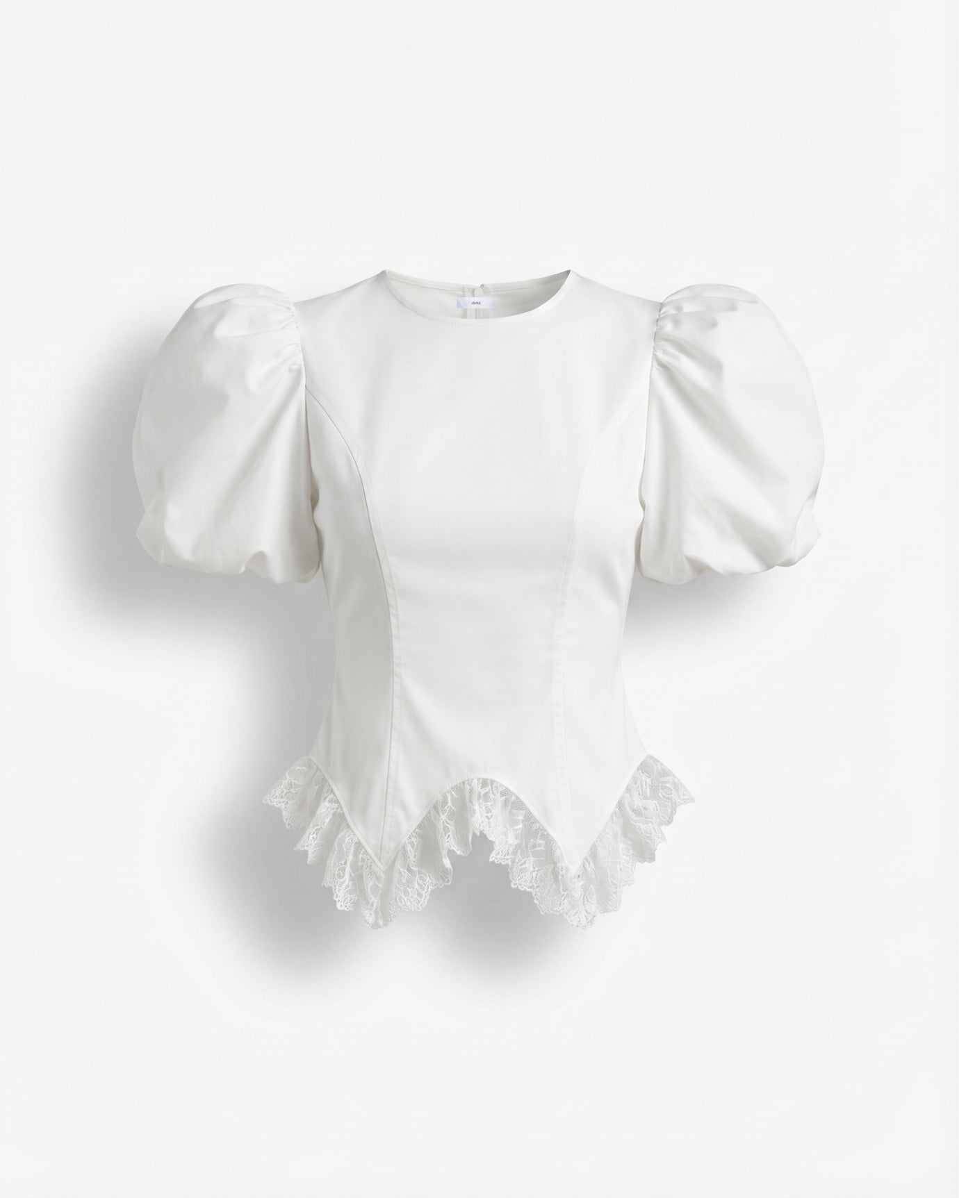 Short-Sleeved Top Floral Edge