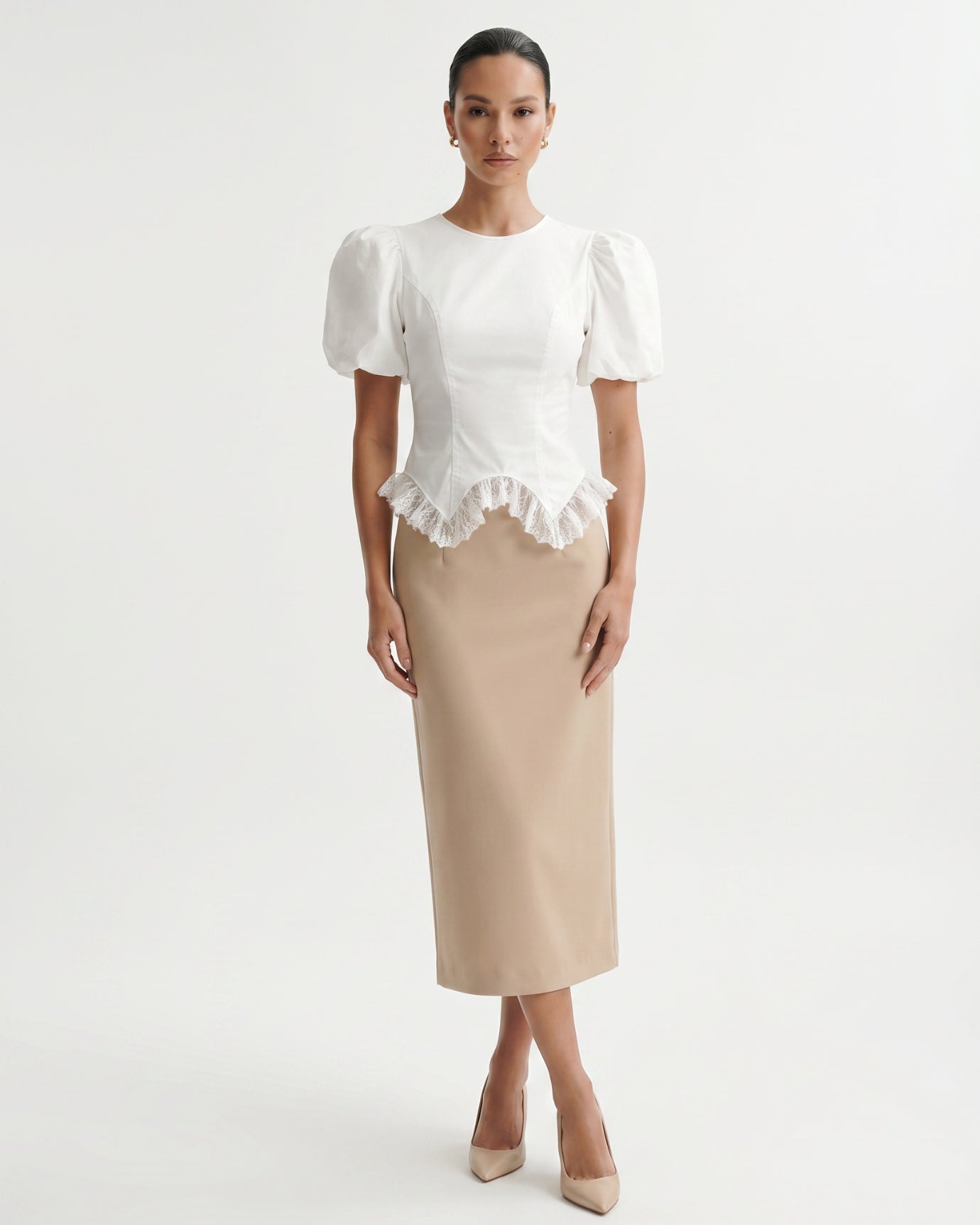 Short-Sleeved Top Floral Edge