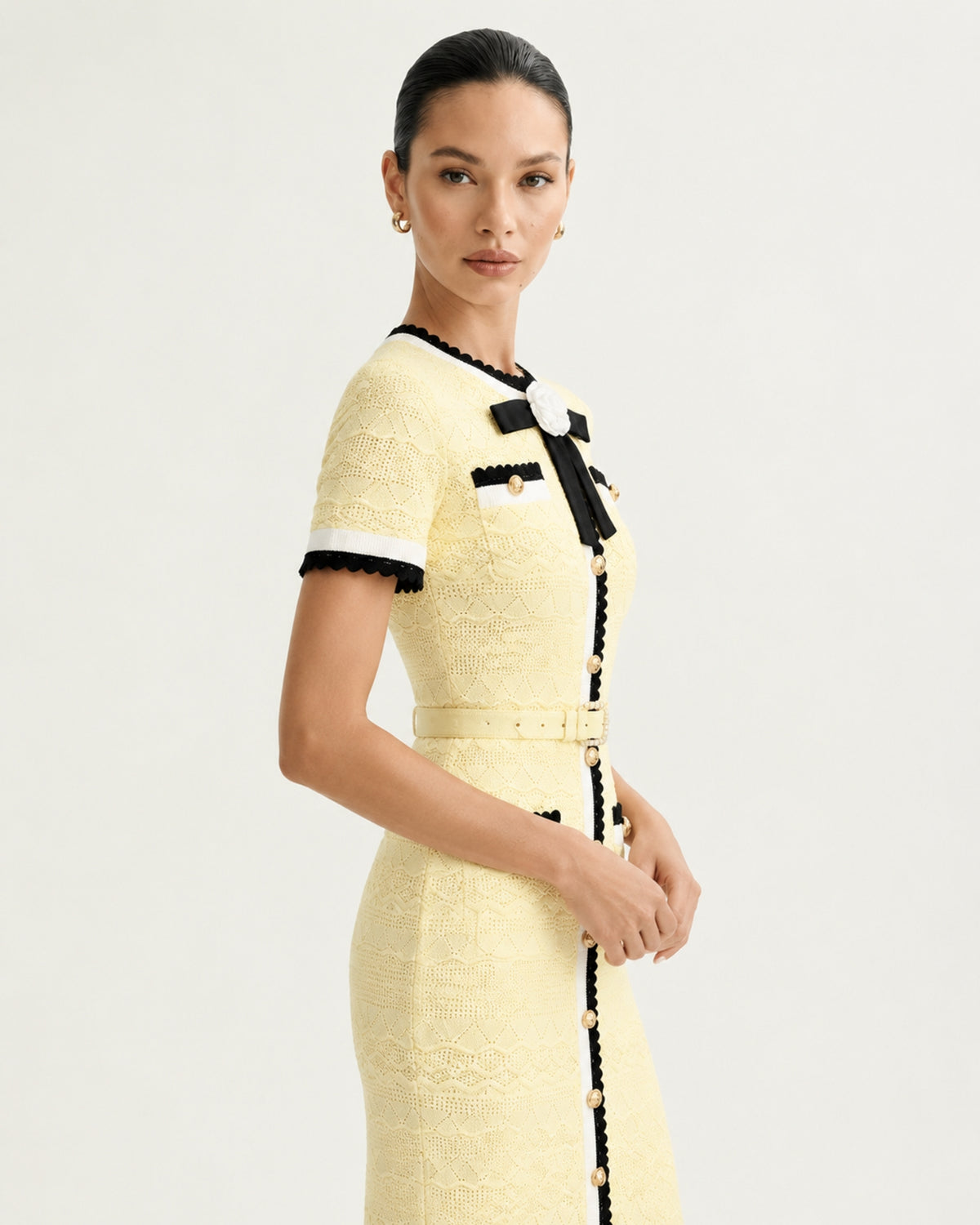 Diva Slim-Fit Floral Knit Crewneck Dress