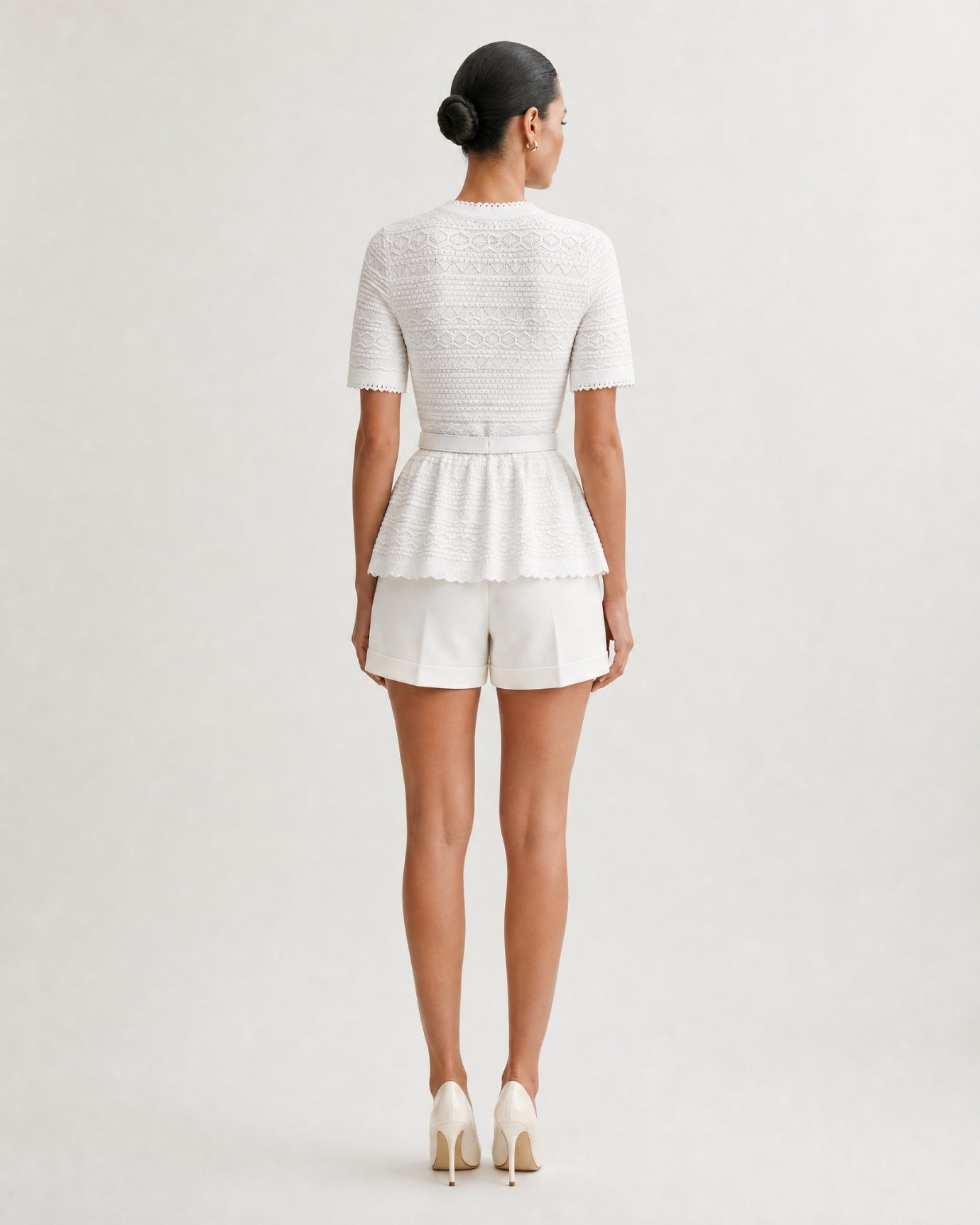Zira Classic Pearl Tweet Short With Belt