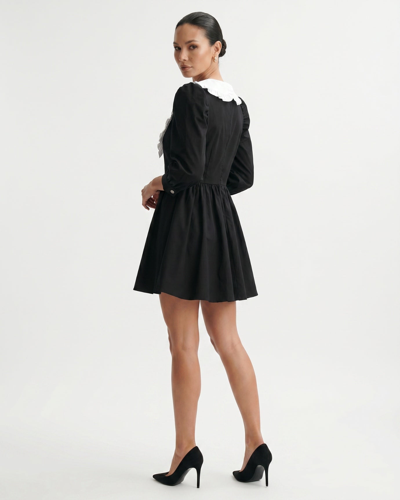 Contrast Collar Mini Pleated dress