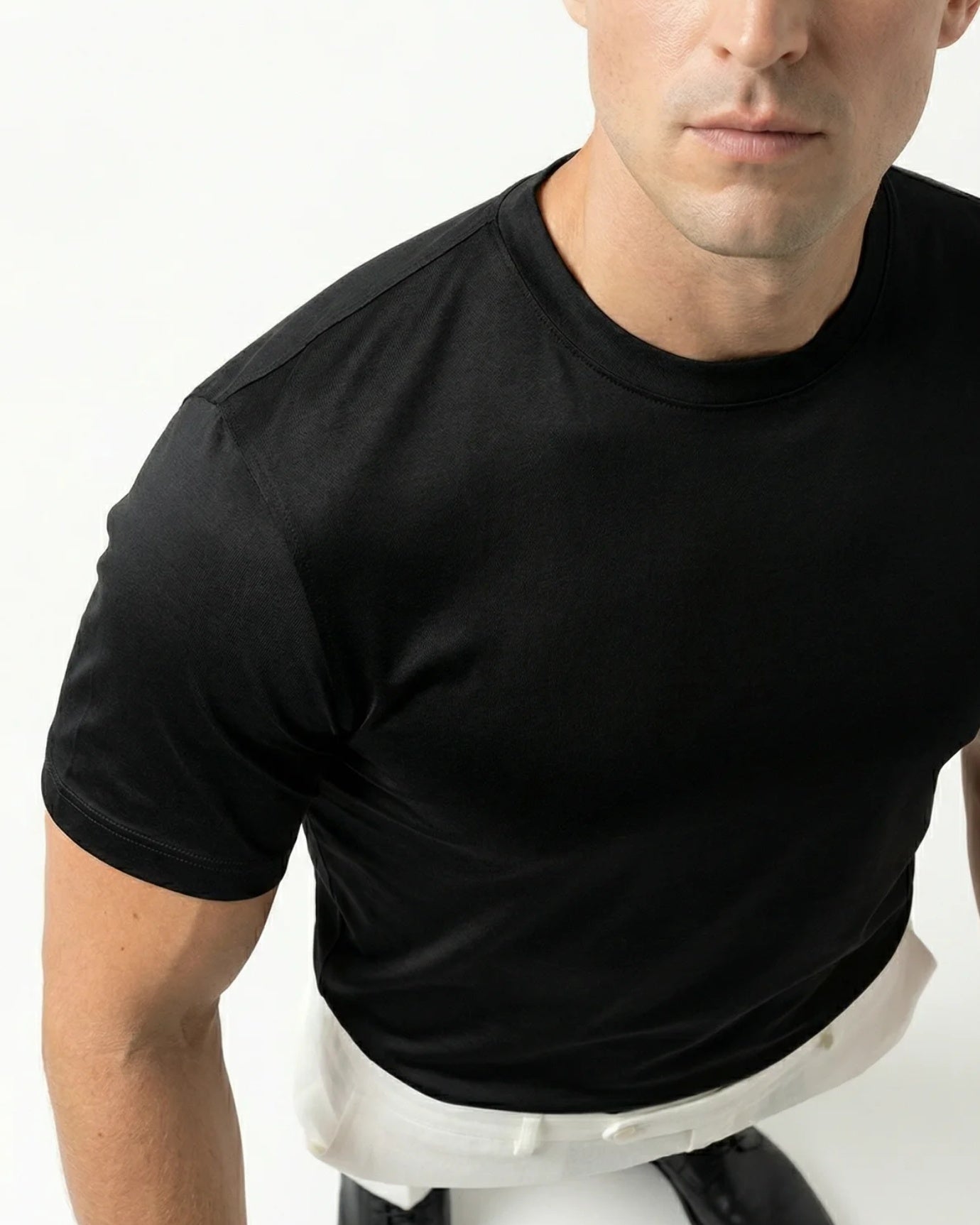 High-Count Black Mercerized Cotton Round Neck Breathable T-Shirt