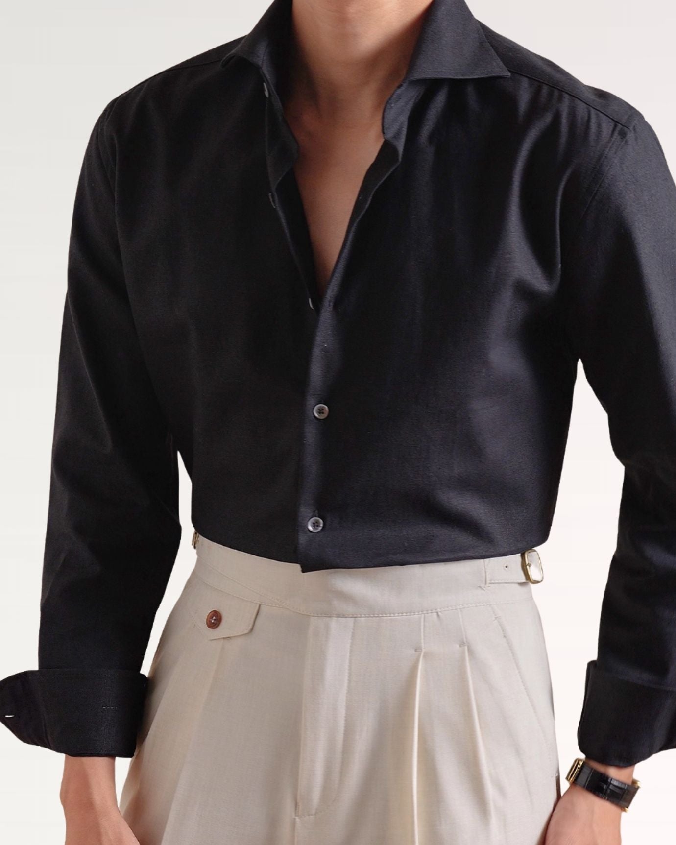 Soft breathable fabric with tailored fit in cotton linen shirt