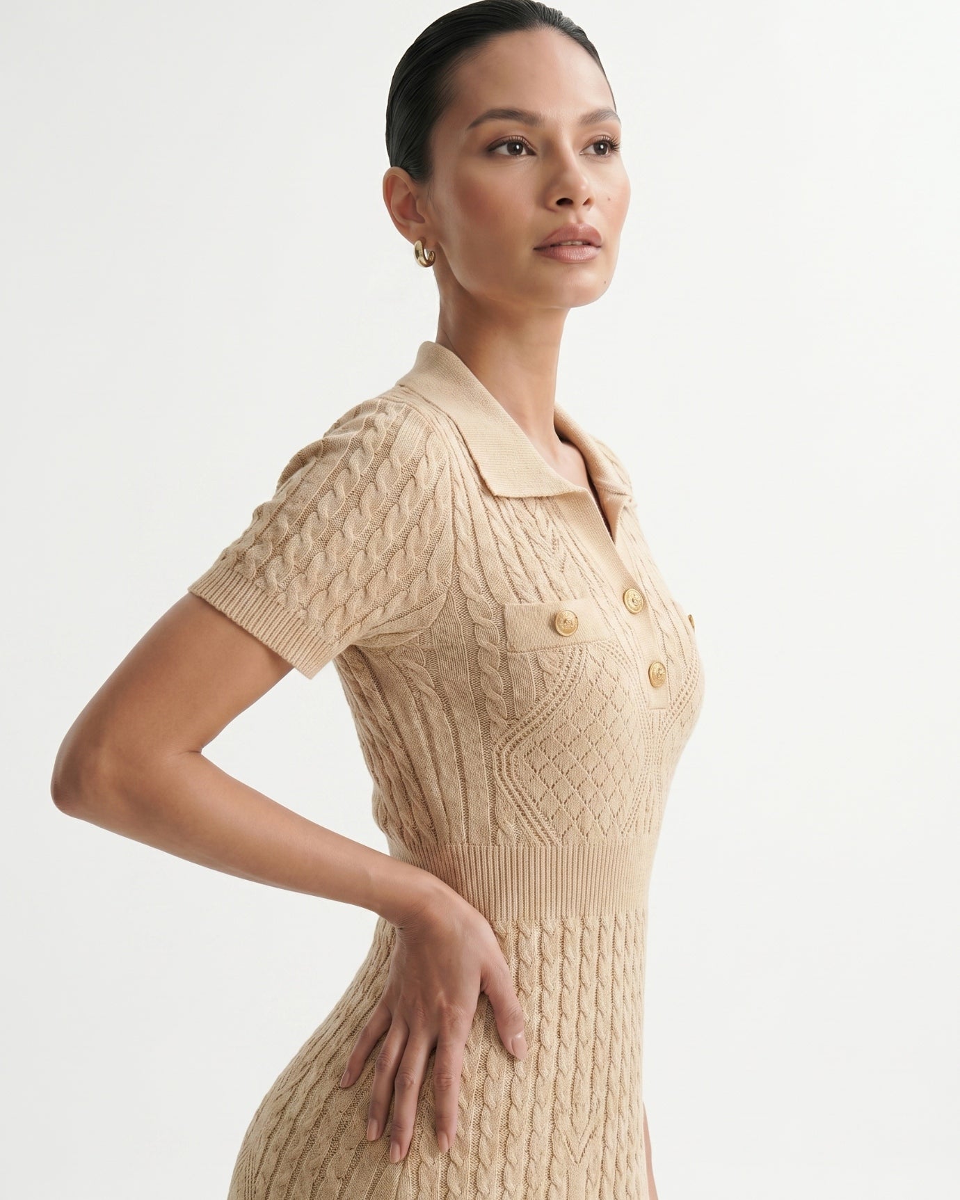 Cira Jacquard Kleid mit kurzen Ärmeln Apricot